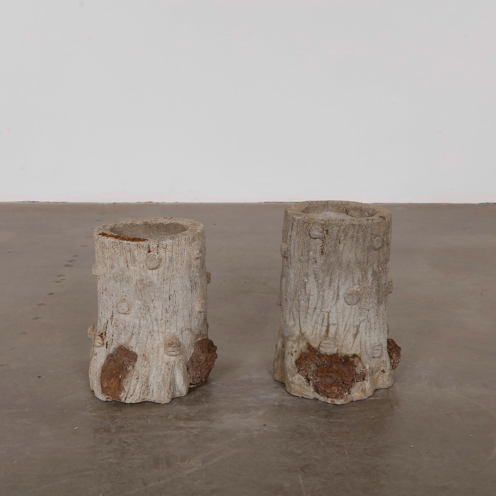 Pair of Tree Tunk Faux Bois Planters, 1960s (1 of 7)