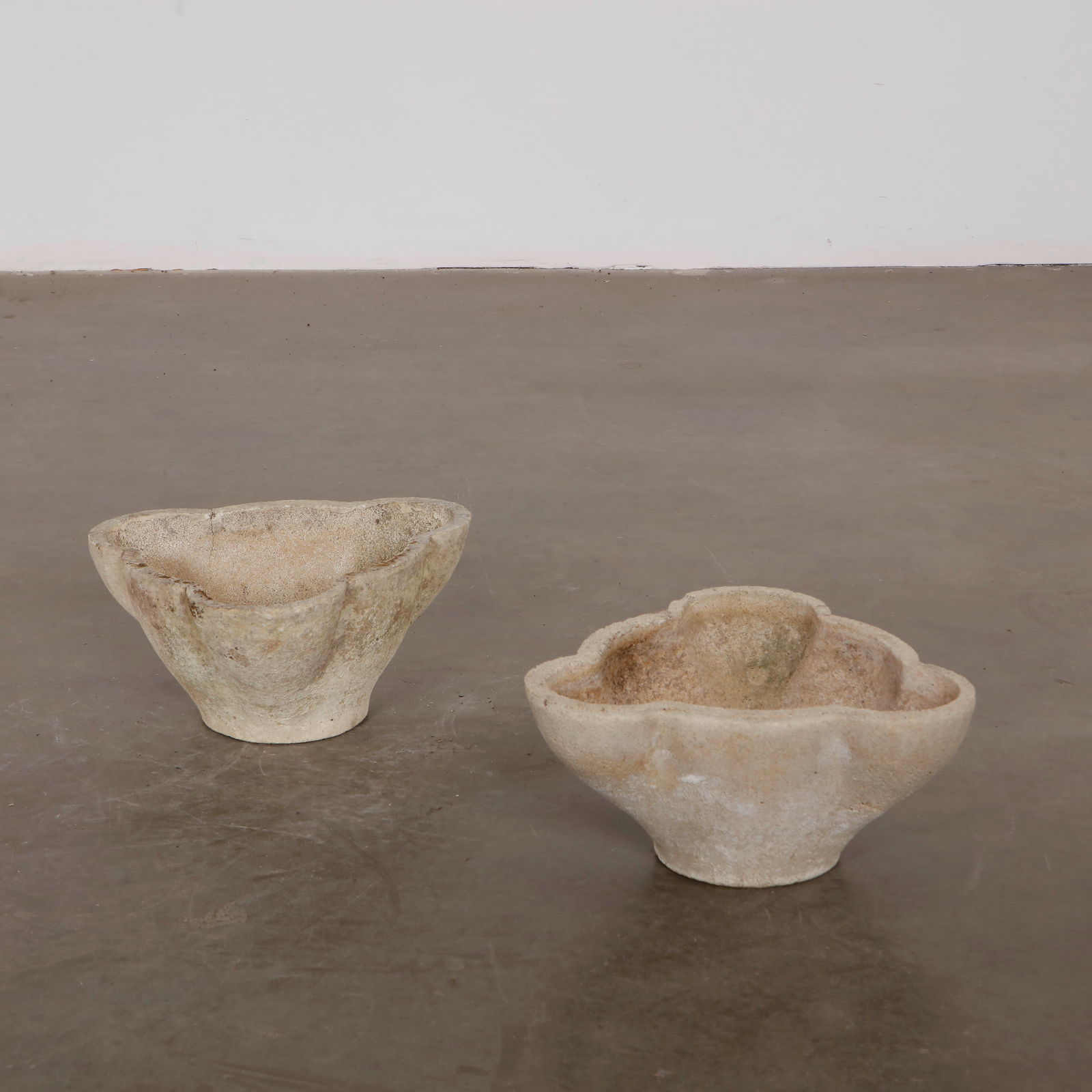 Pair of Scalloped Planters, 1960s (1 of 4)