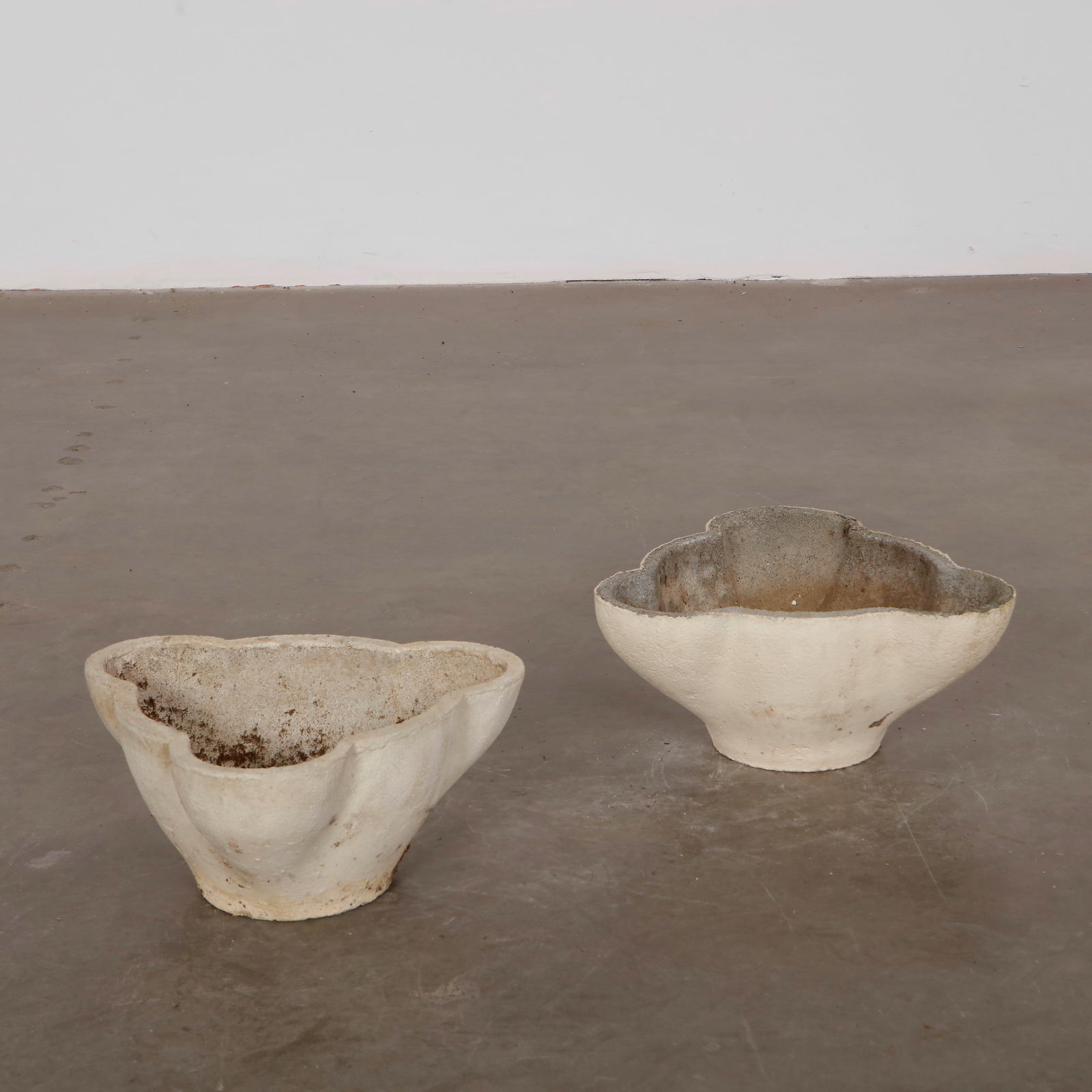 Pair of Scalloped Planters, 1960s (1 of 5)