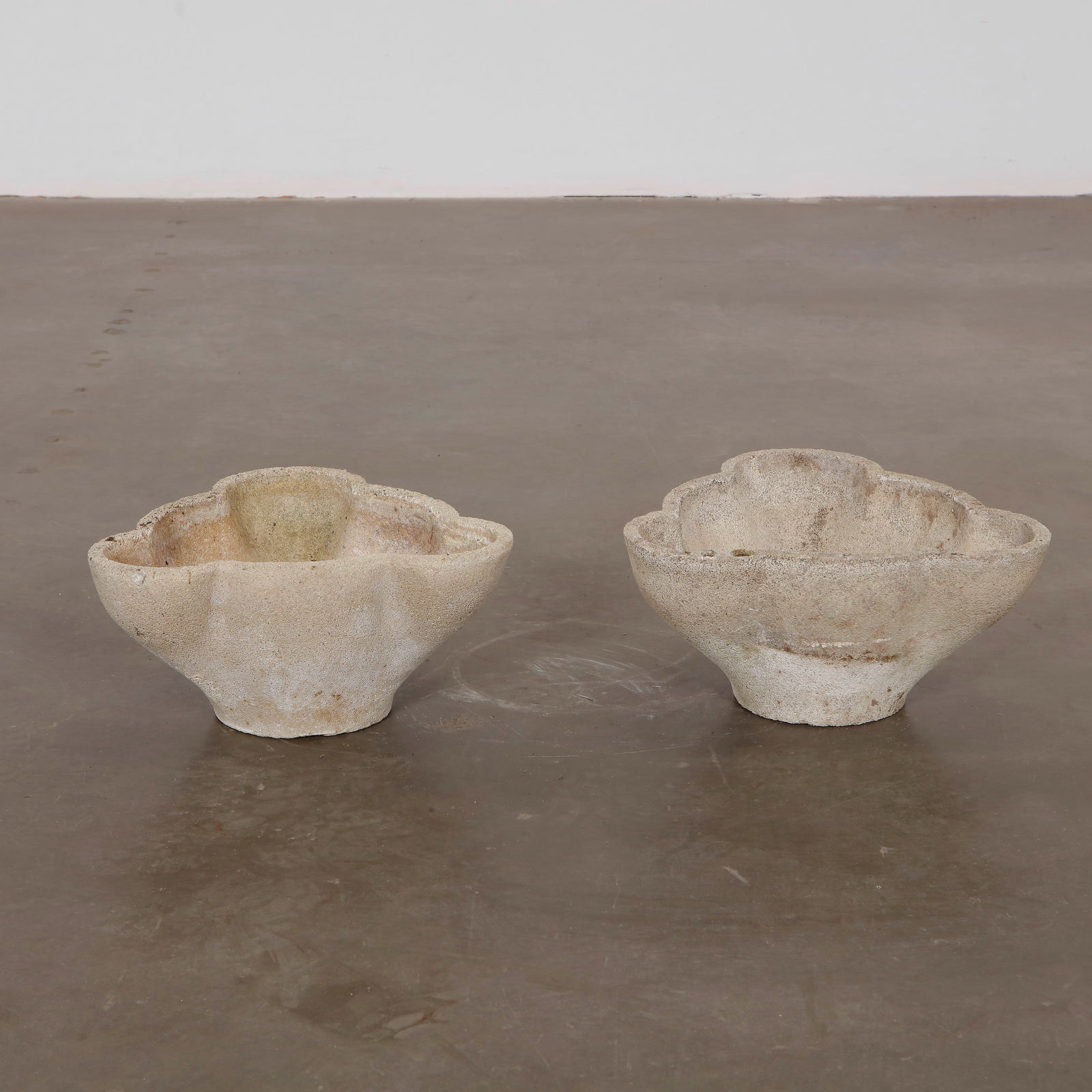 Pair of Scalloped Planters, 1960s (1 of 5)