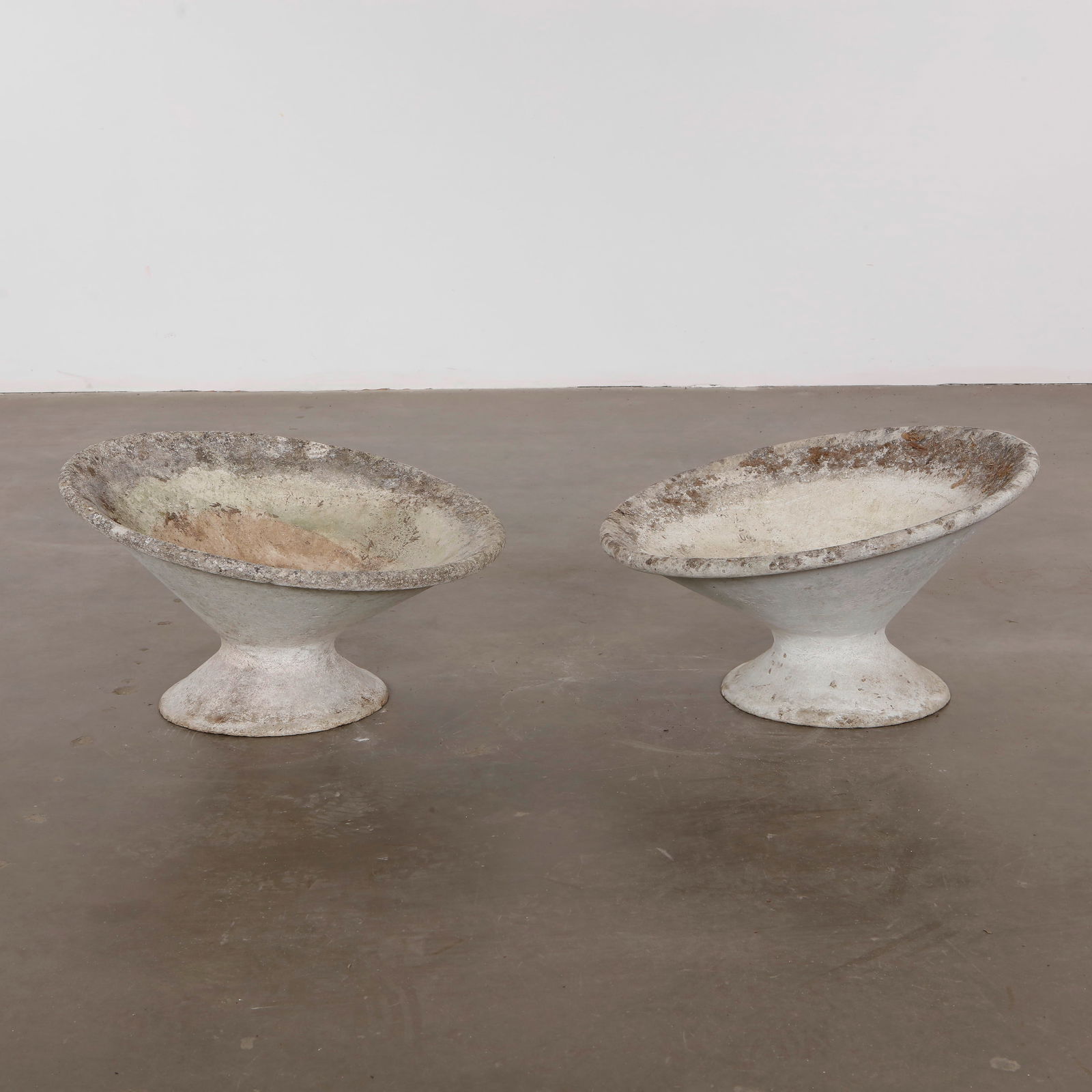 Pair of Short Willy Guhl Off Kilter Planters, 1960s (1 of 10)