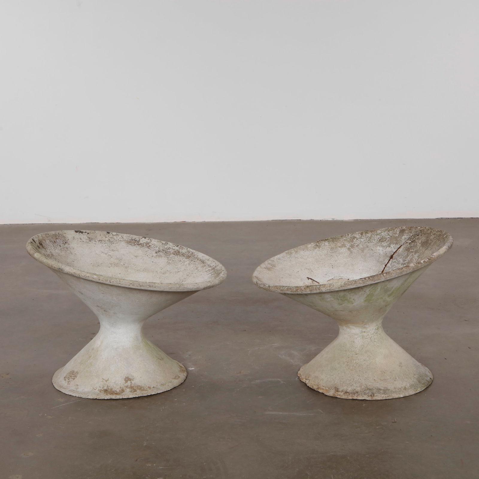 Pair of Tall Willy Guhl Off Kilter Planters, 1960s (1 of 11)