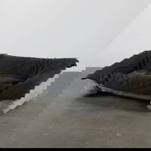 Jonathan De Pas for Ligne Roset, Flou Flou Sofa, 1970s: A rare Flou Flou sofa designed by Jonathan De Pas for Ligne Roset. This oversized two-seater features black and grey fabric, exuding both comfort and contemporary charm. A bold and sculptural 1970s de