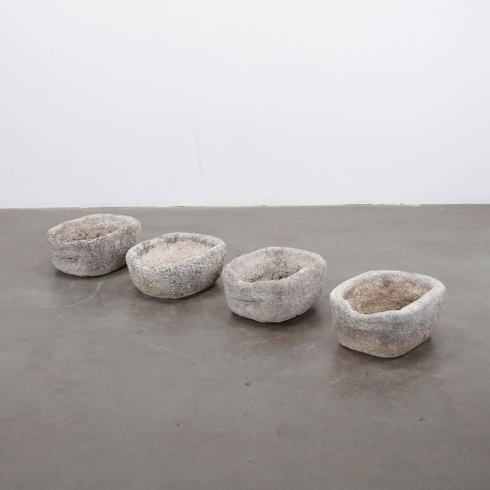 Set of Four Irregular Shape Limestone Planters, 1900s (1 of 10)