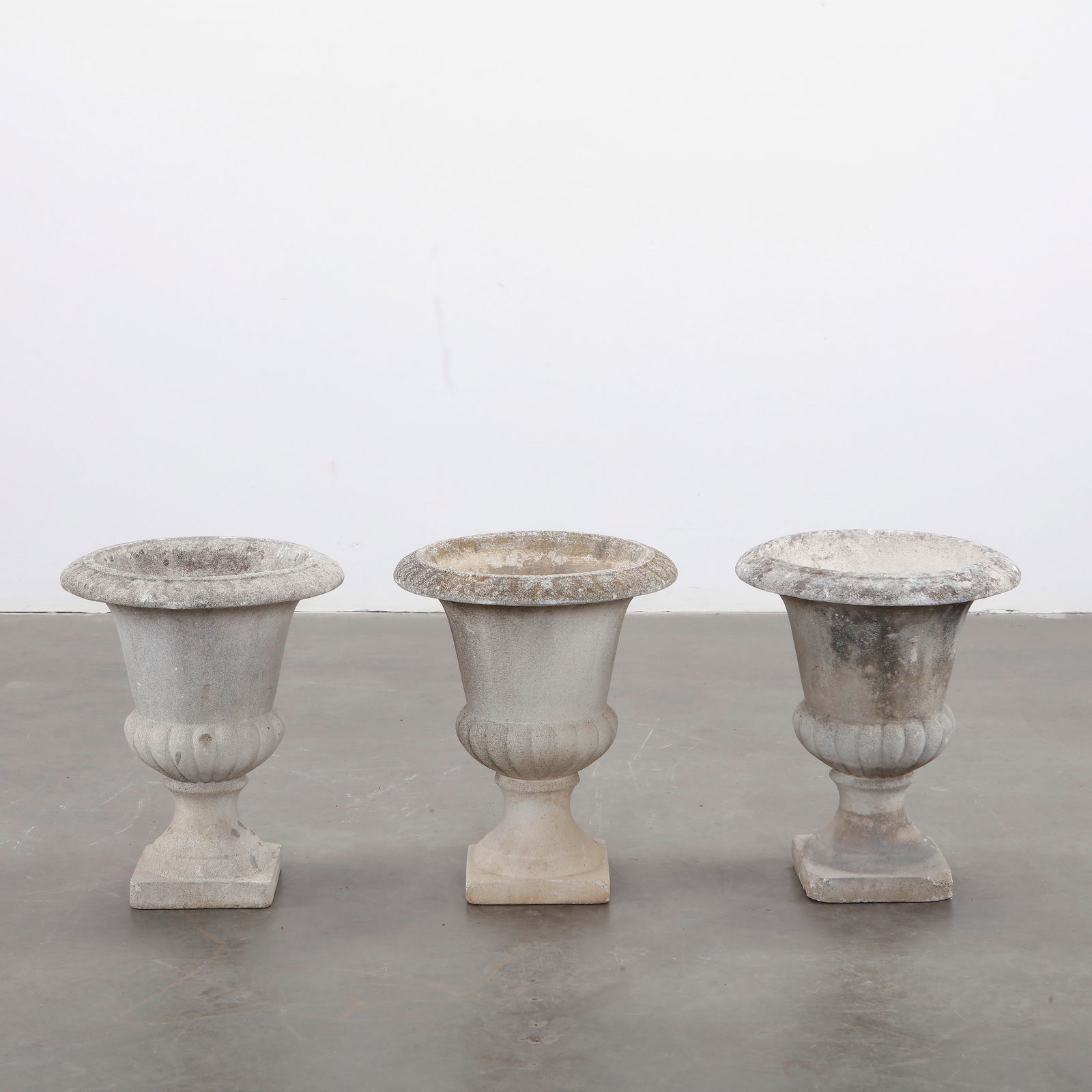 Grandon Fres, Set Of Three Medici Urn Planters, 1960s (1 of 16)