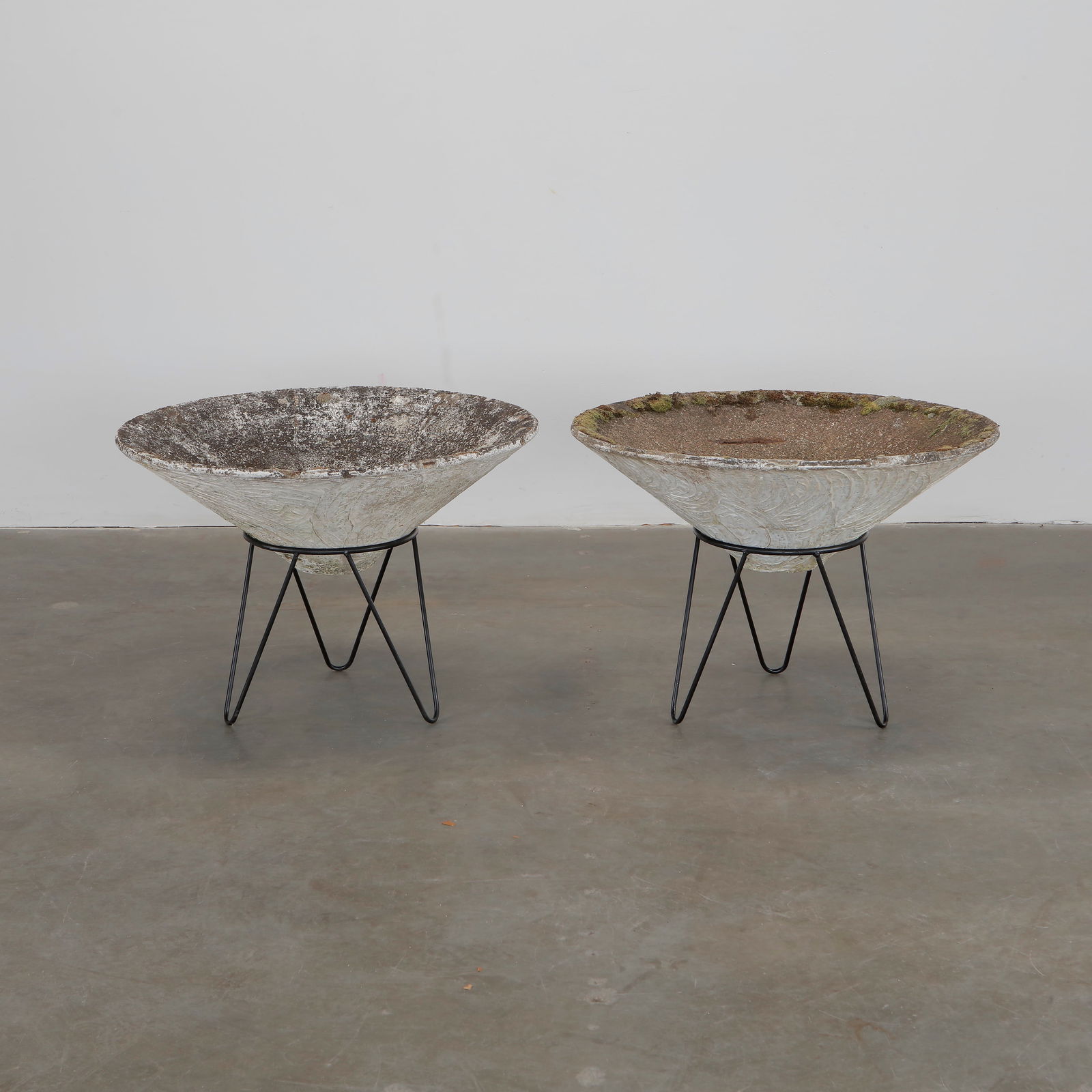 Grandon Fres, Set of Conical Planters with Metal Stands, 1960s (1 of 6)