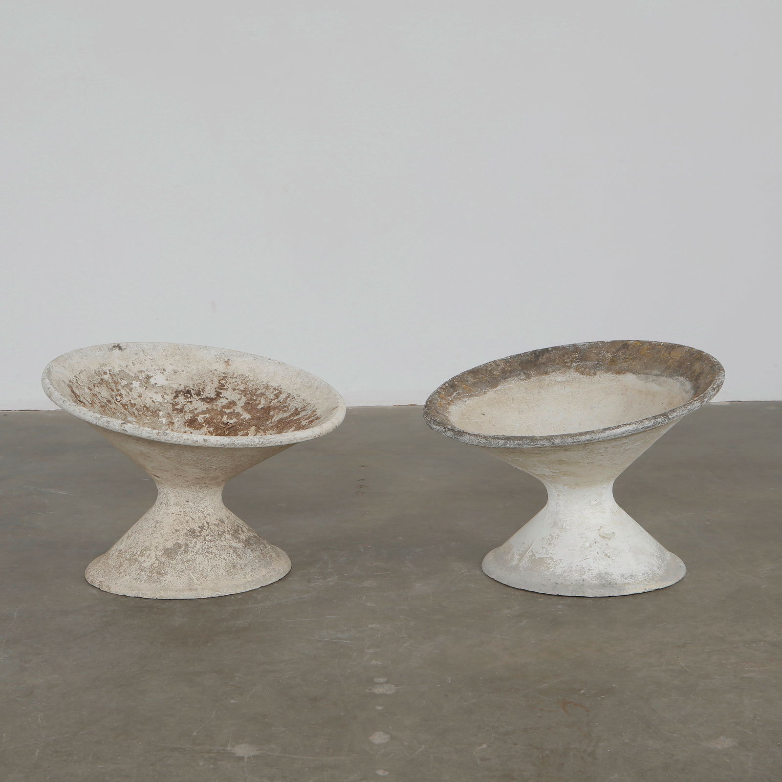 Willy Guhl, Set of Off-Kilter Planters, 1960s (1 of 11)