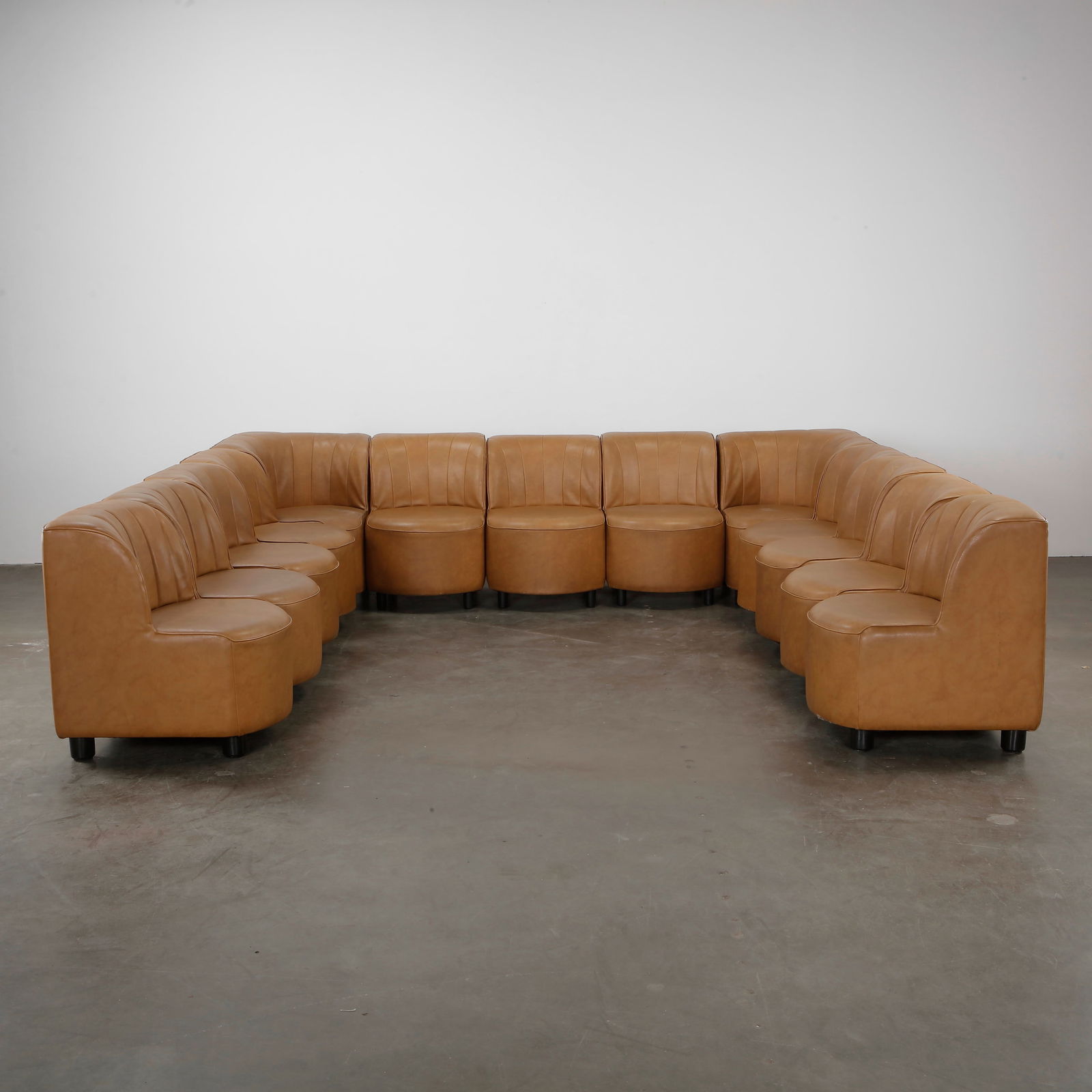 13-Piece Leather Modular Sofa Attributed to Tito Agnoli, 1980s (1 of 12)