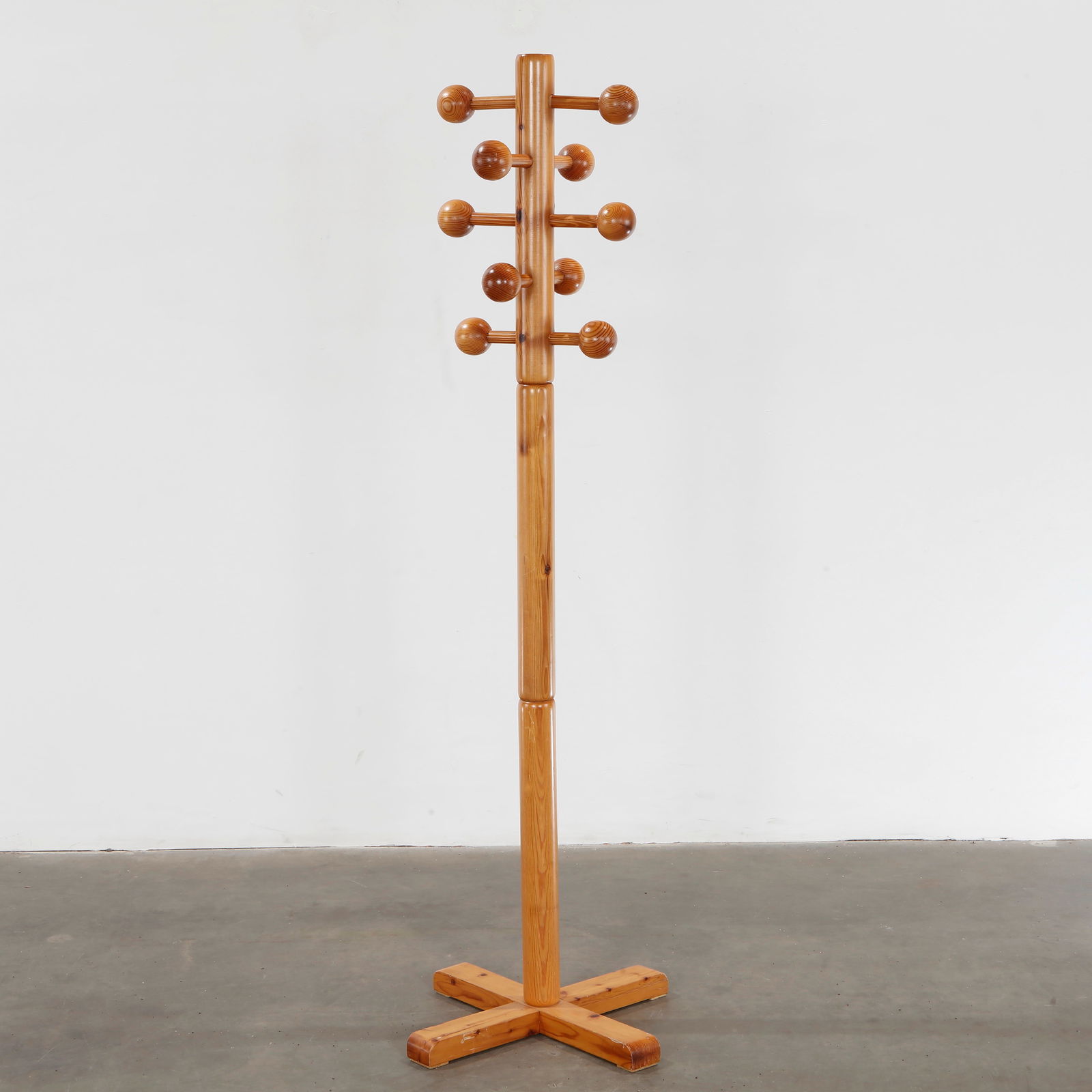 70s Long Coat Rack from Les Arcs Antique & Vintage Coat Racks for