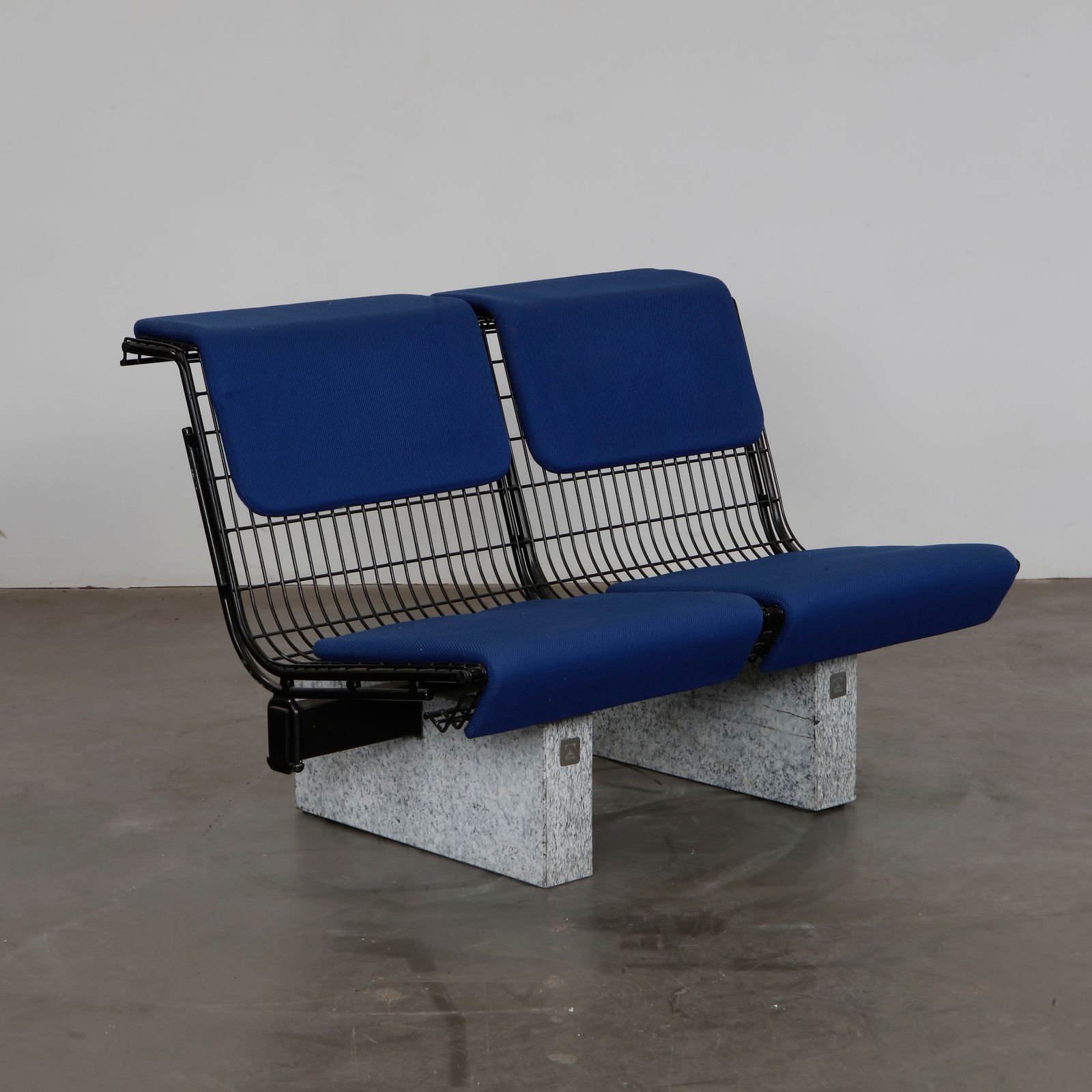 Osvaldo Borsani for Tecno, Two-Seat Airport Bench, Italy, 1980s (1 of 11)