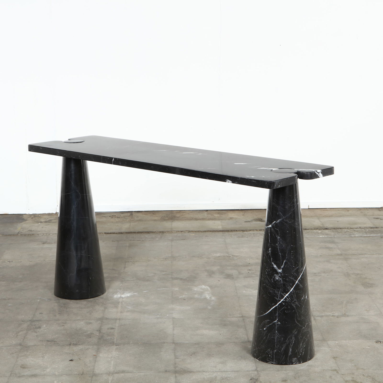 Angelo Mangiarotti for Skipper, Black Marble Eros Console, 1990s (1 of 9)
