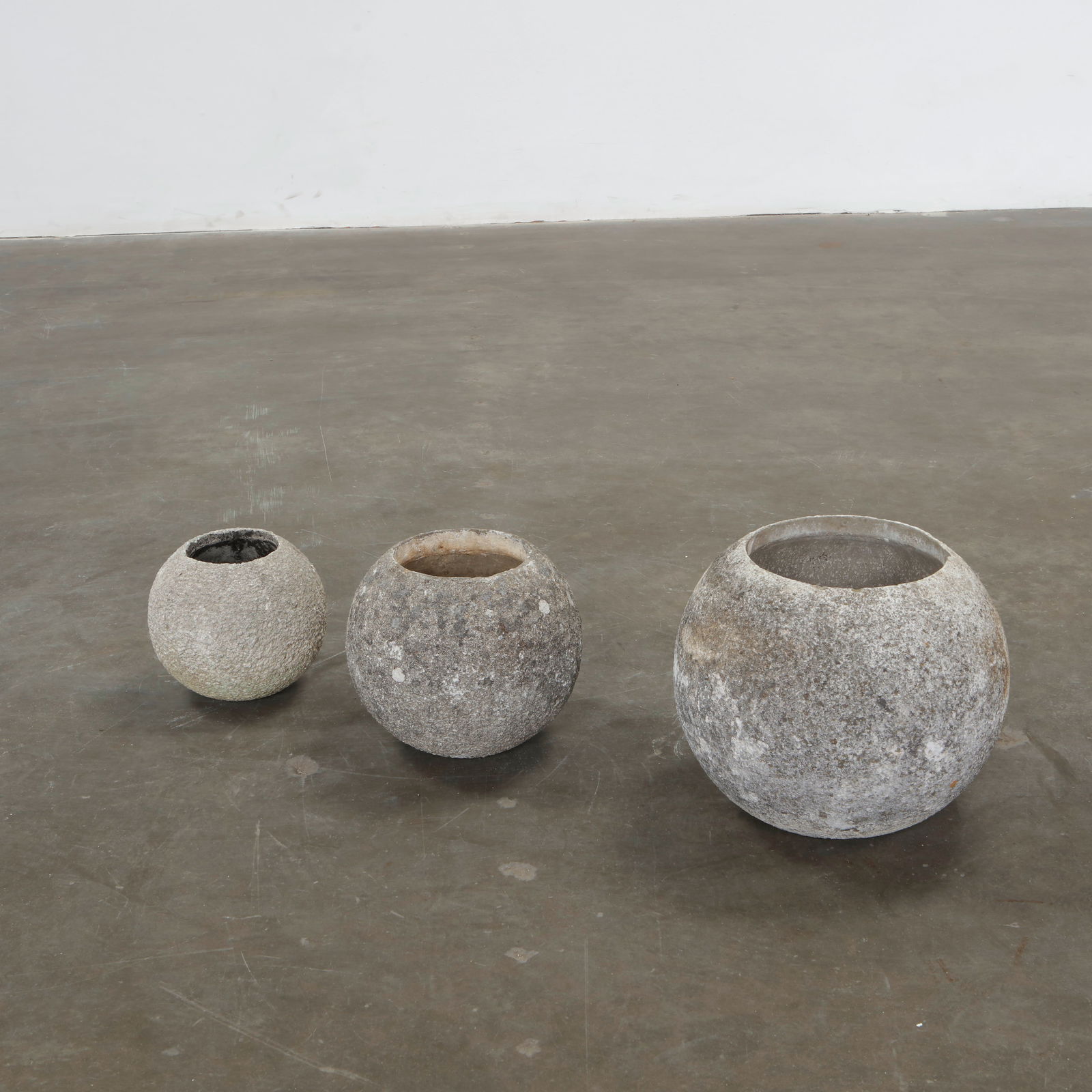 Grandon Fres, Set of Three Graduated Globe Planters, France, 1960s (1 of 14)