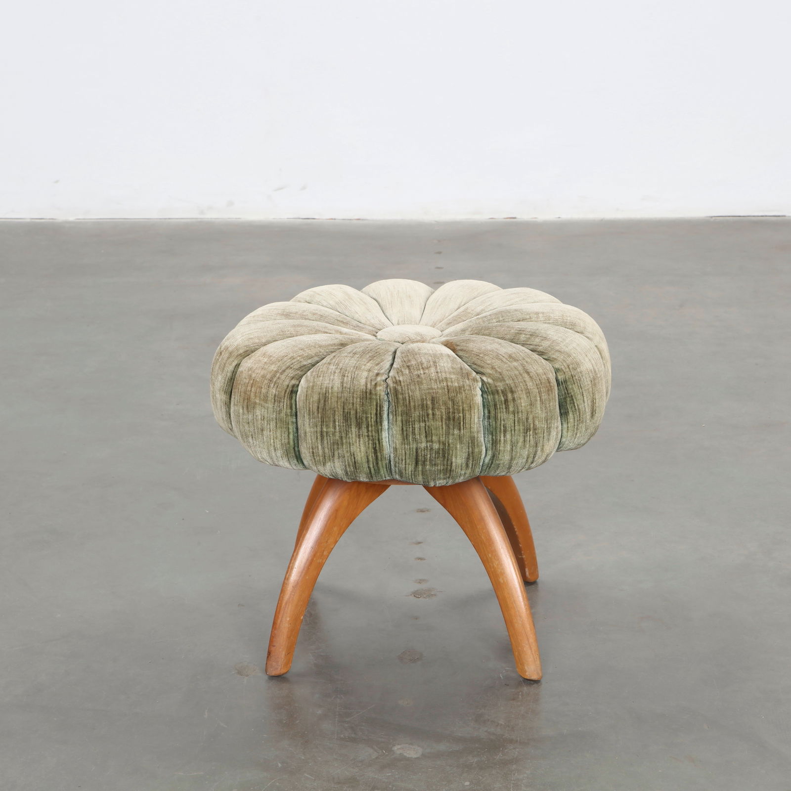 Heywood-Wakefield, Swivel Vanity Stool, 1900 (1 of 9)