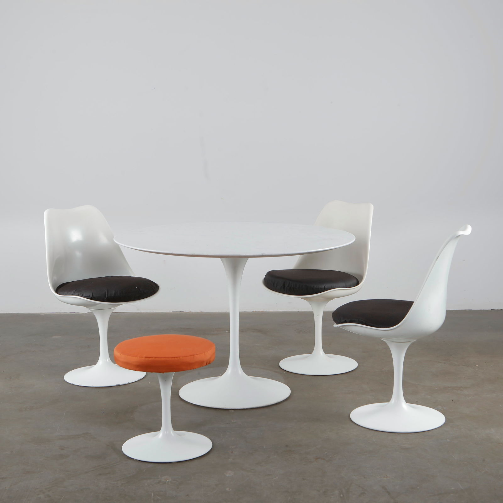Eero Saardinen, Dining Set, 1970s (1 of 18)