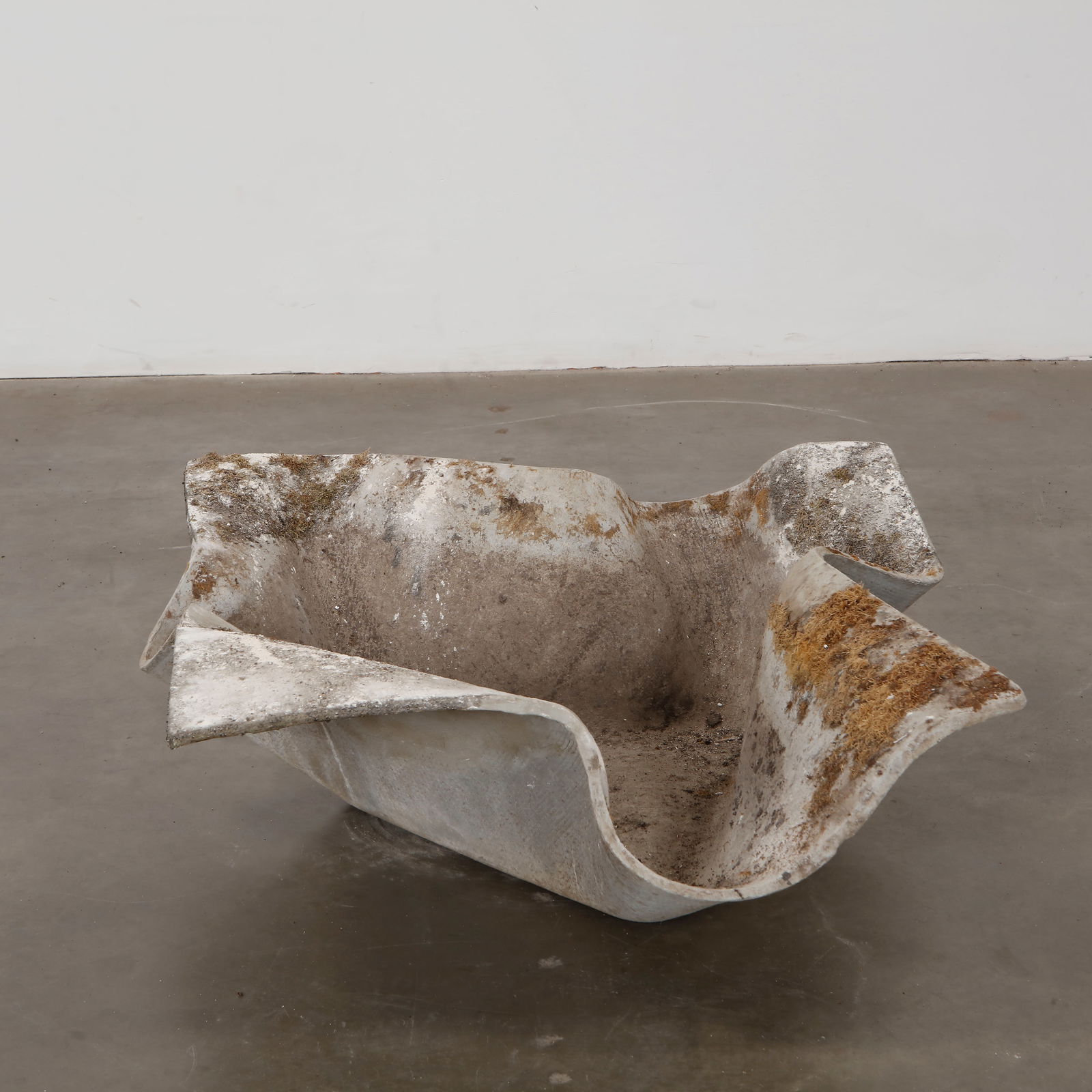 Willy Guhl, Large Elephant Ear Planter, 1960 (1 of 9)