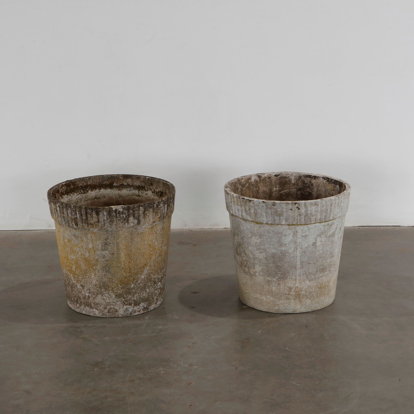 Willy Guhl, Pairs of Medium Pot Planters, 1960s (1 of 7)