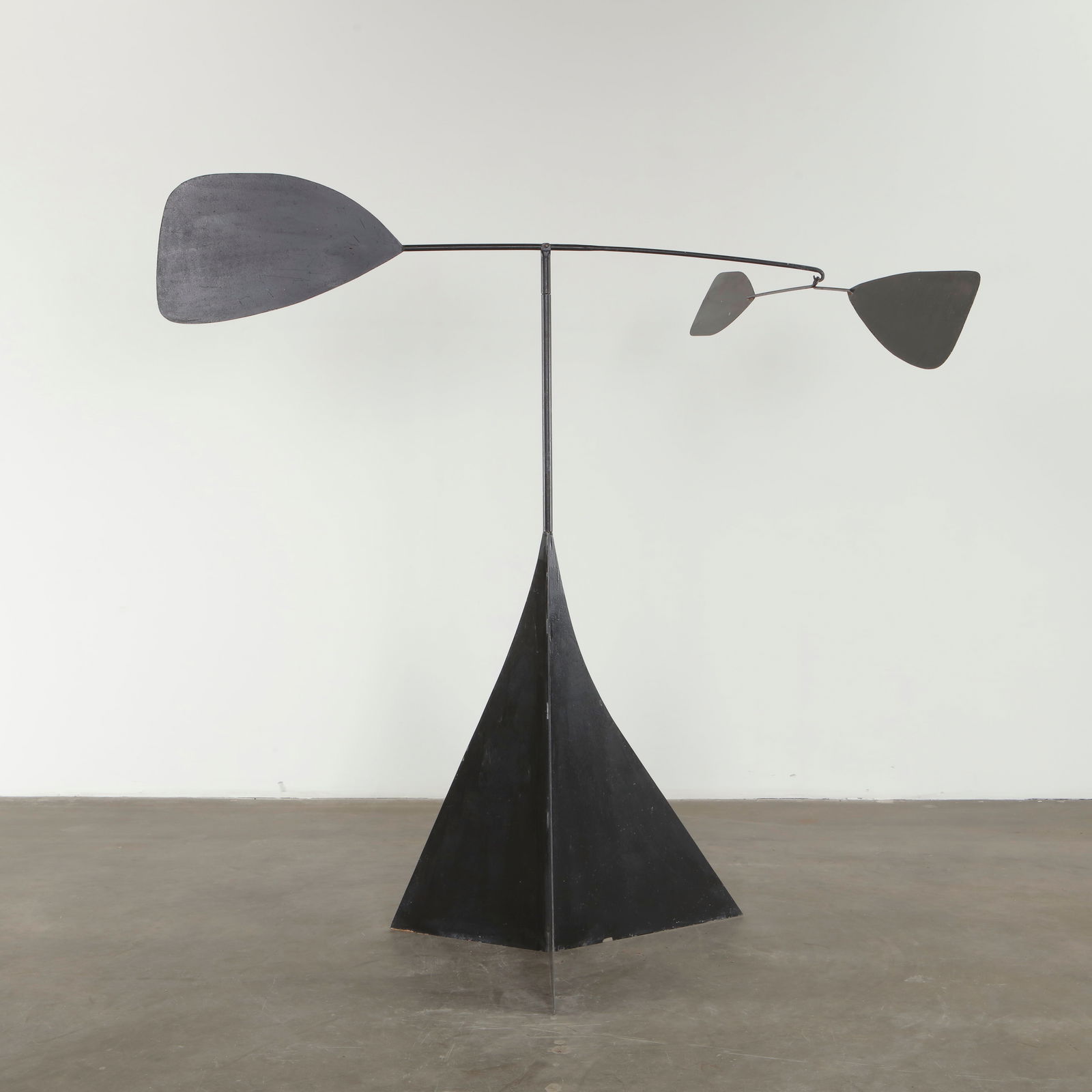 Black Contemporary French Metal Sculpture Artisan-Crafted, 1980s (1 of 16)