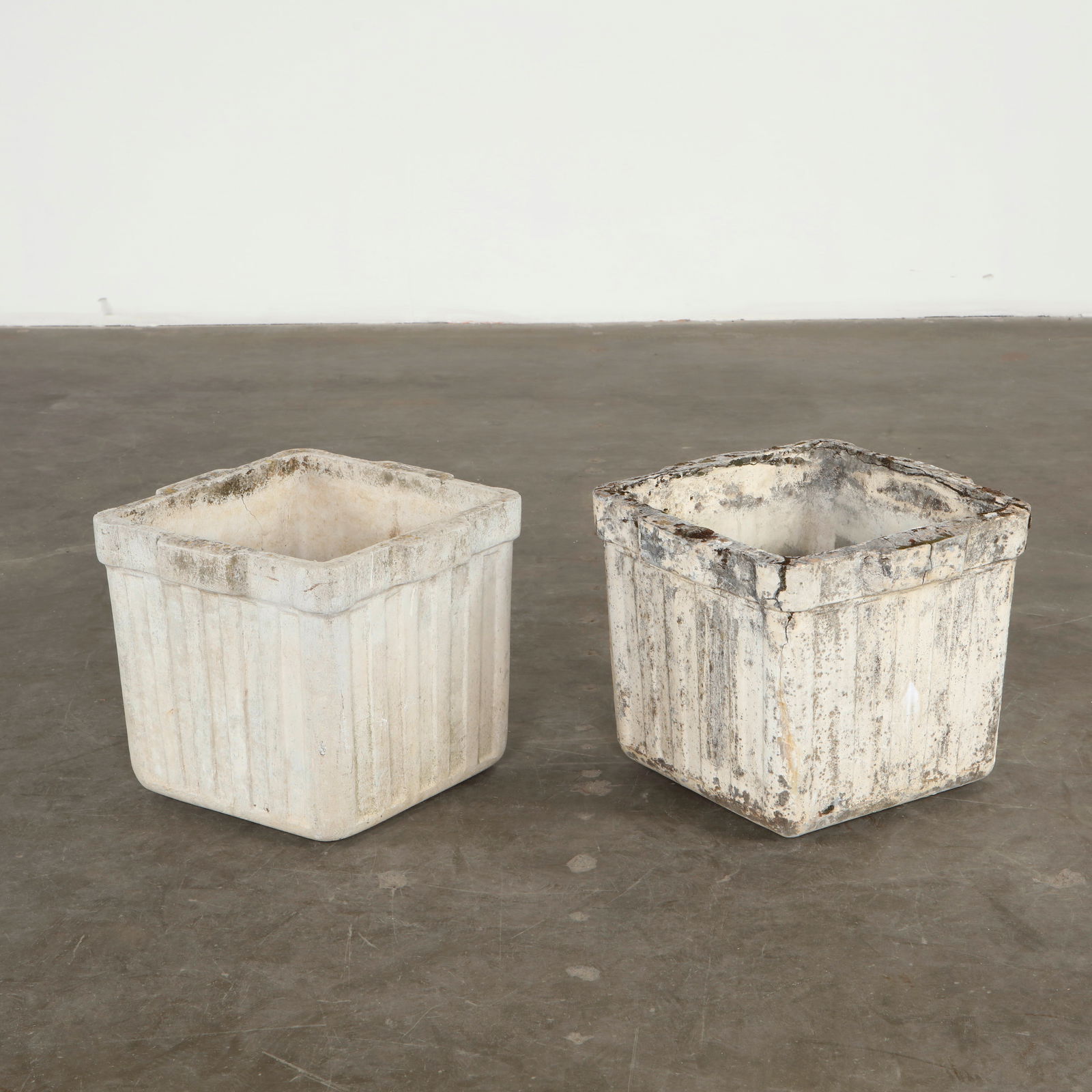 Willy Guhl, Pair of Square Planters, 1960s (1 of 13)