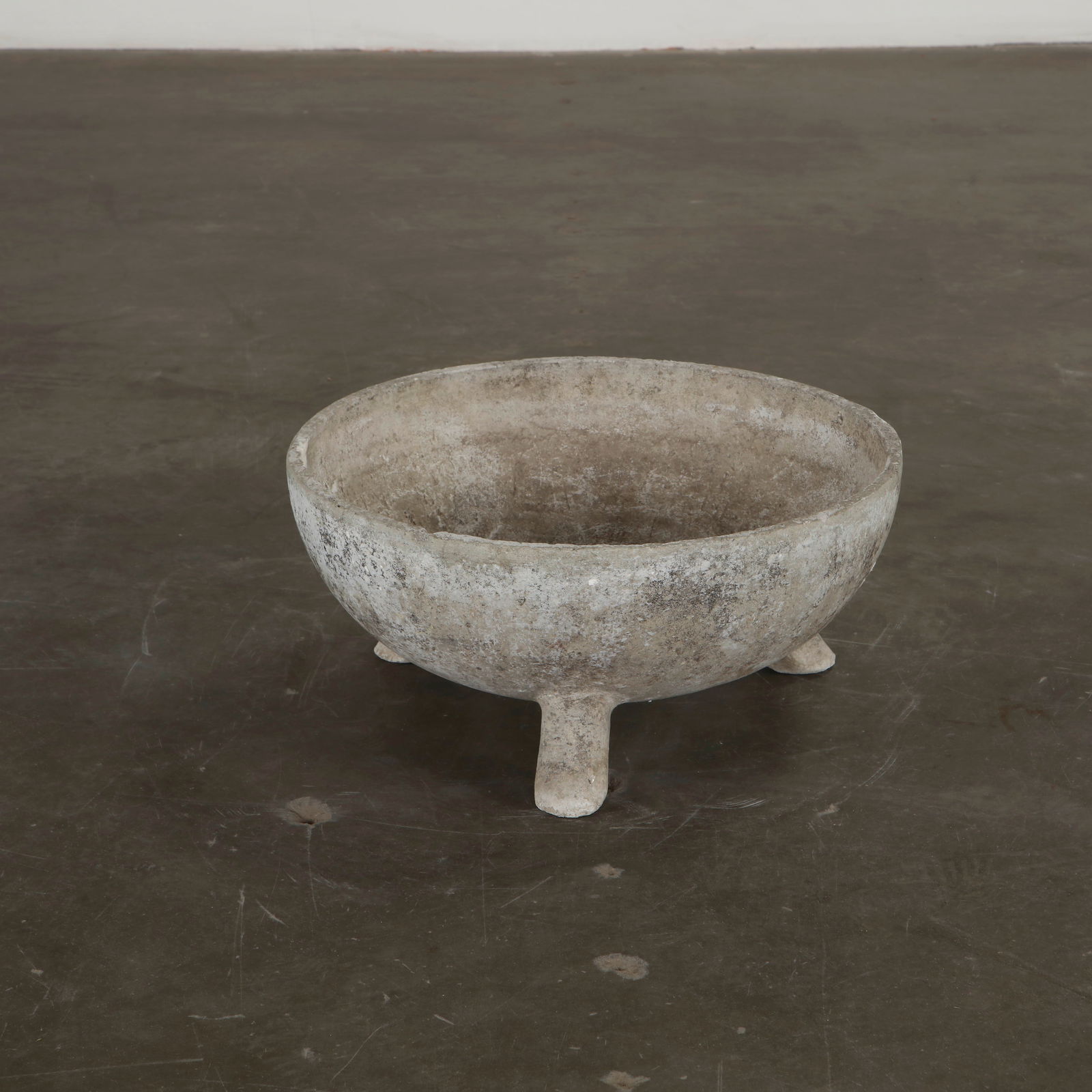 Willy Guhl, Half Caldron Planter, 1960s (1 of 9)