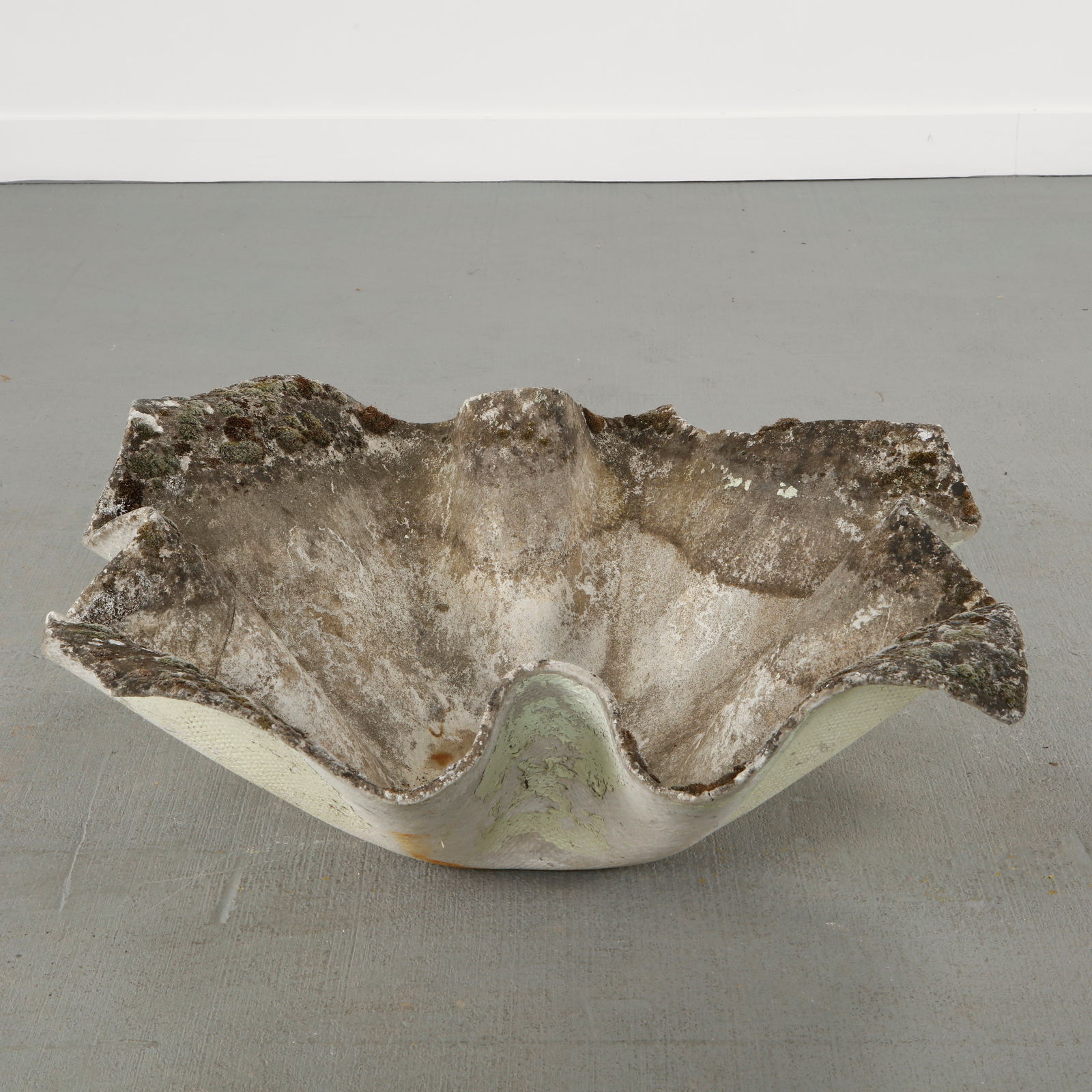 Willy Guhl, Large Elephant Ear Planter, 1960s: Large Elephant Ear planter, also known as handkerchief planter, by Willy Guhl for Eternit, Switzerland circa 1960. Factory-drilled drainage holes. Wonderful patina. Height: 12.5 in. Length: 32 in. Wid