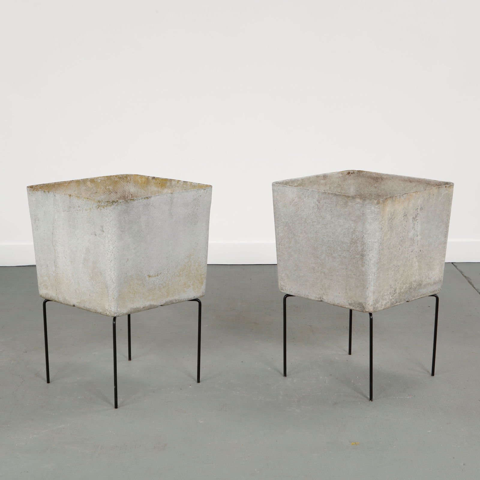 Willy Guhl, Pair of Square Planters on Stands, 1960s (1 of 18)