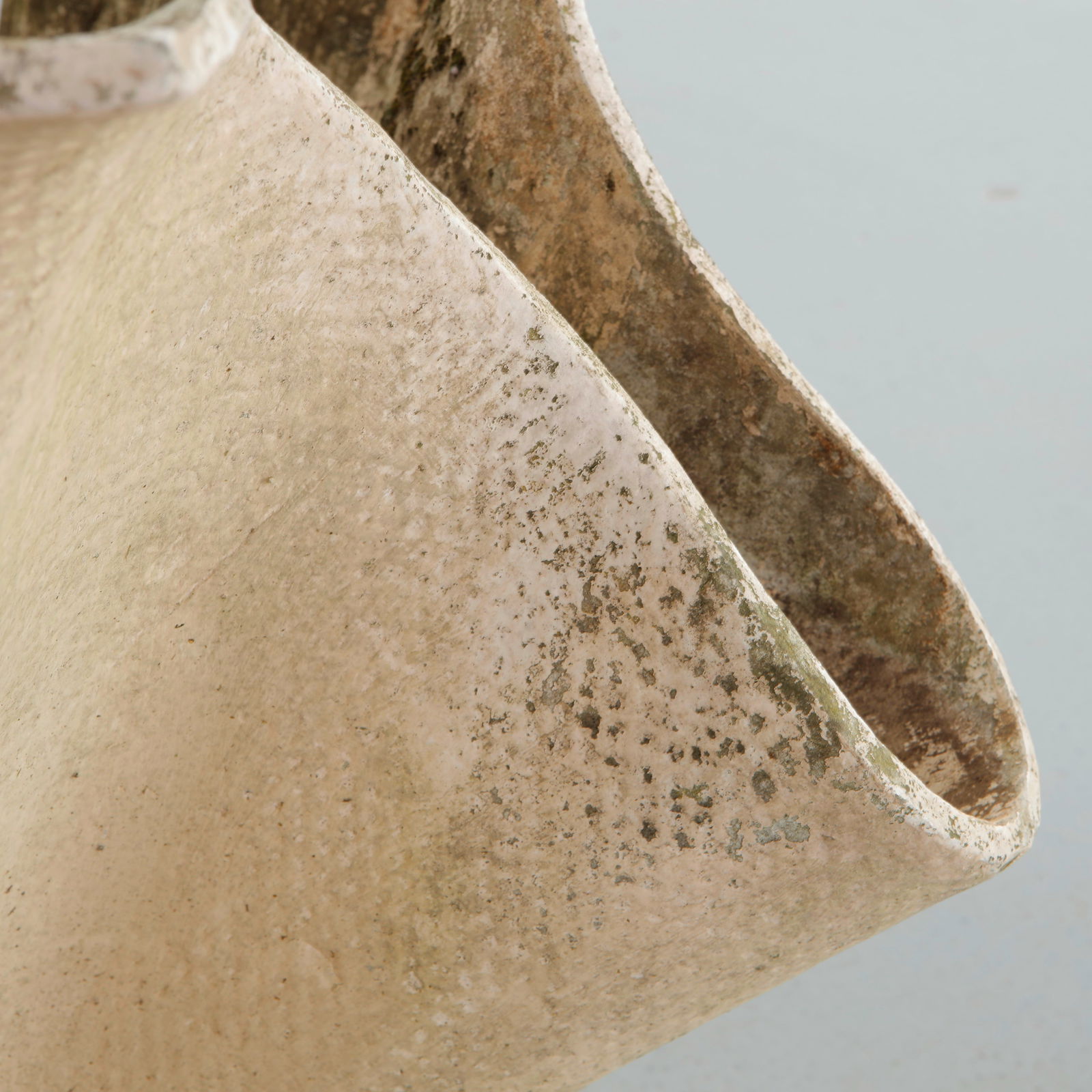 Willy Guhl, Pair of Large Tulip Planters, 1960s - 11