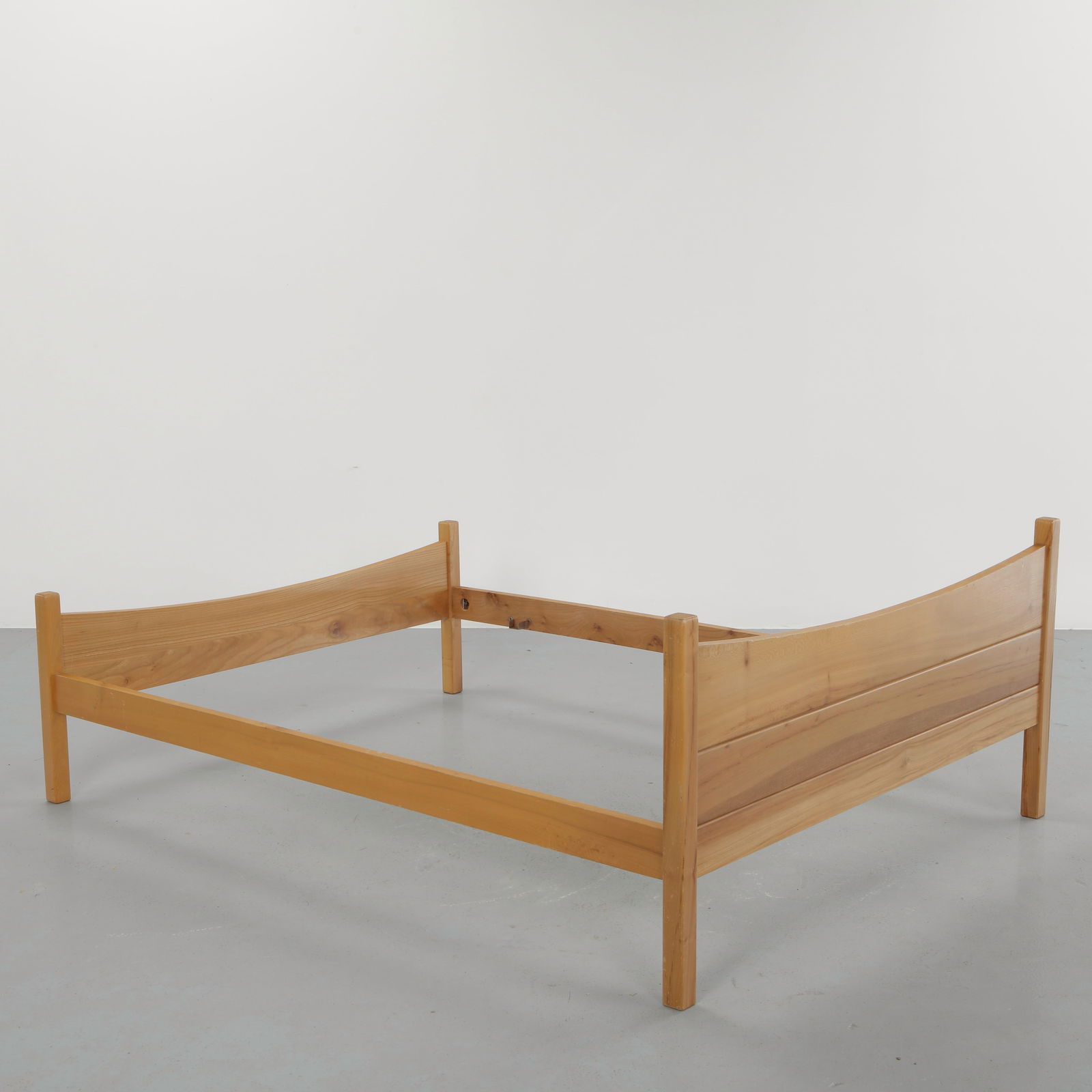 French Midcentury Solid Pine Full Bedframe, 1960s - 4