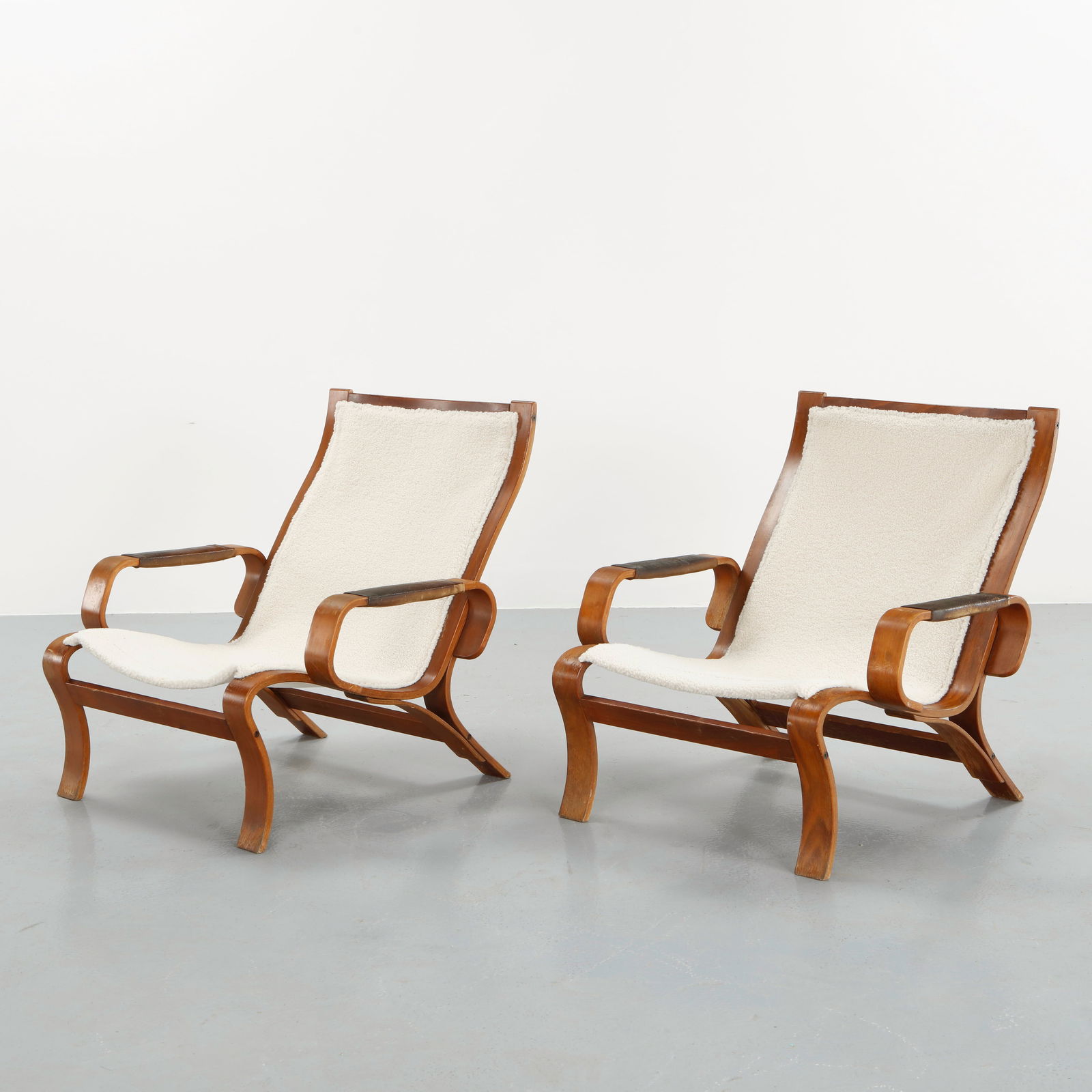 Pair of Fabric and Wood Lounge Chairs in the Style of Ilmari, 1960s (1 of 18)