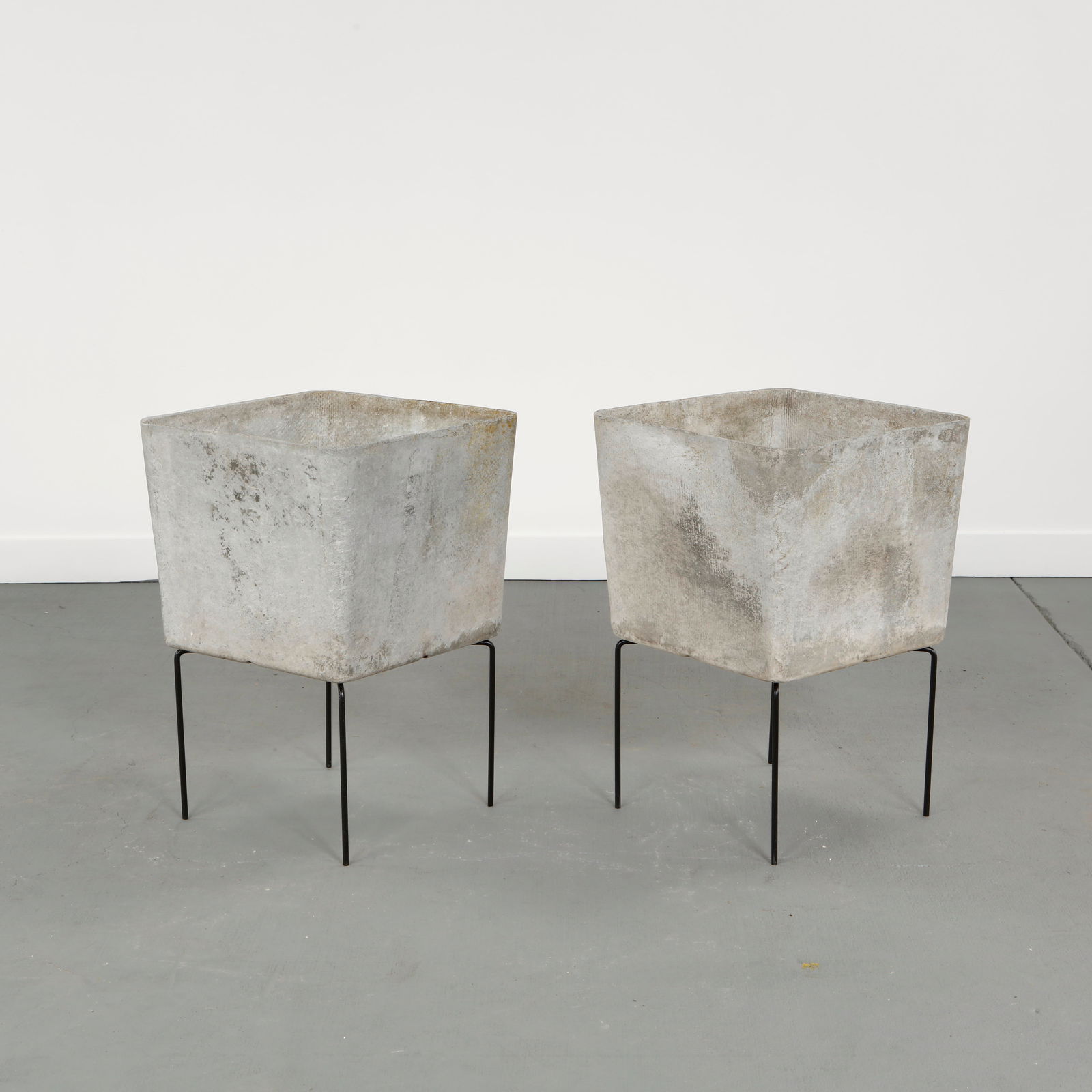 Willy Guhl, Pair of Square Planters on Stands, 1960s (1 of 16)