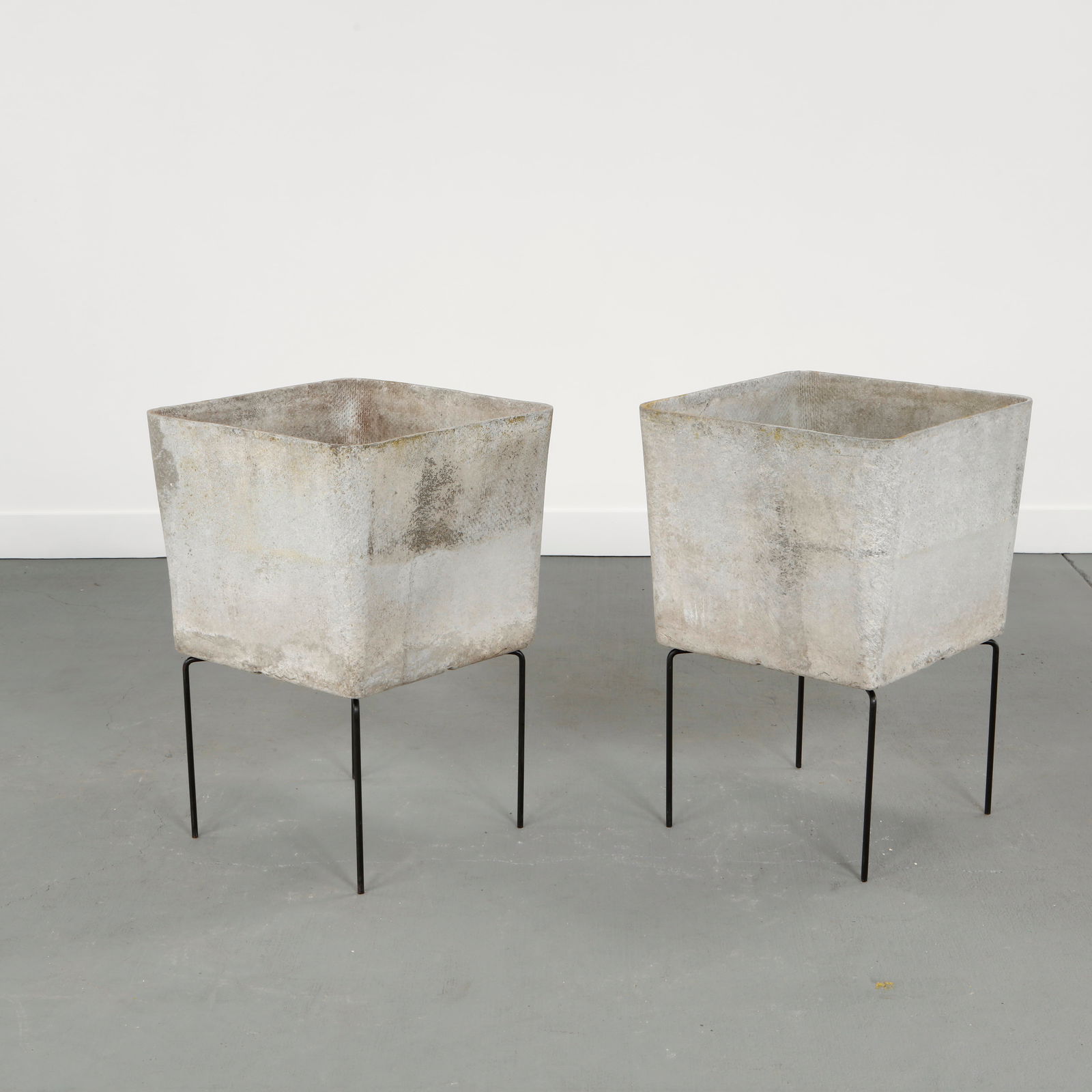Willy Guhl, Pair of Square Planters on Stands, 1960s (1 of 18)