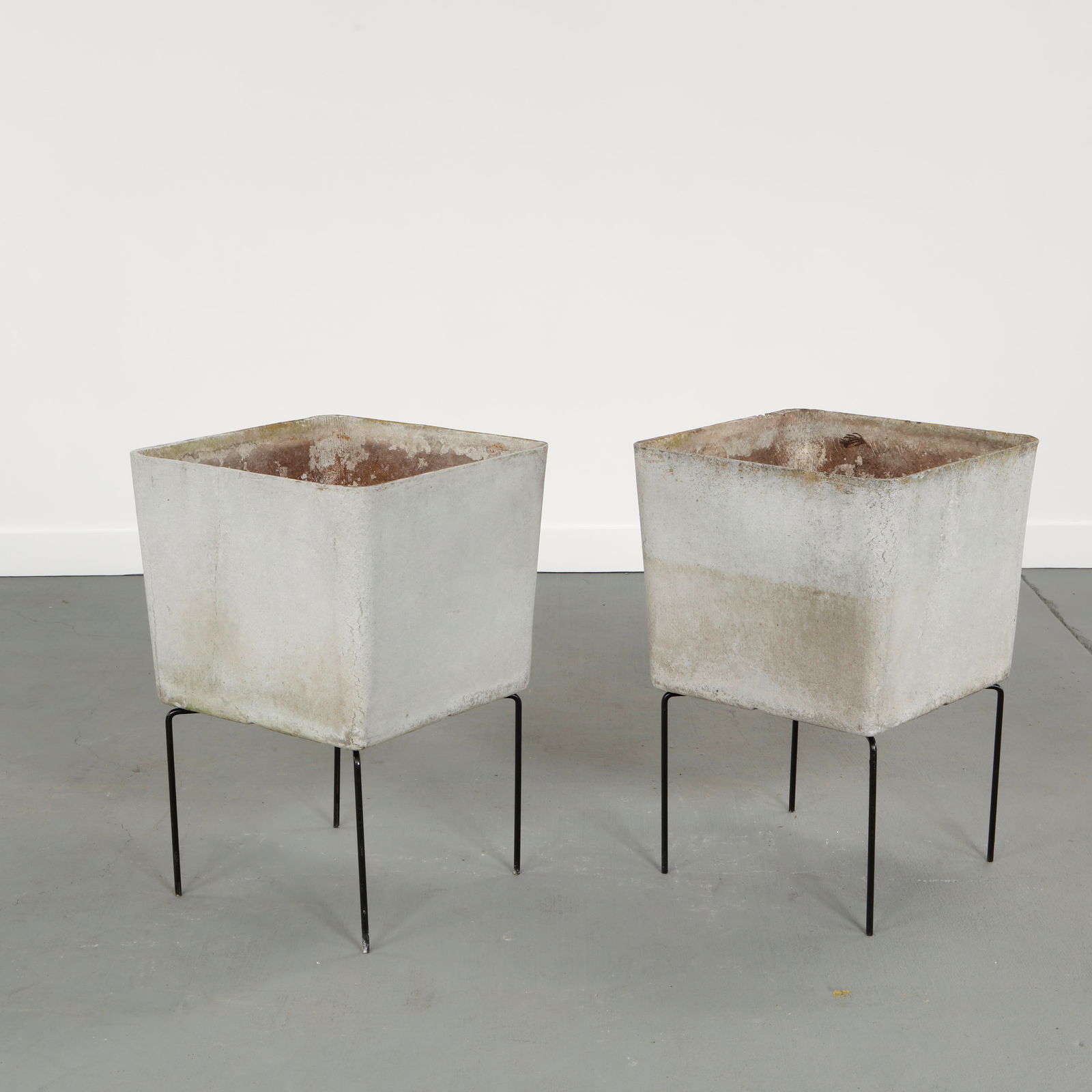 Willy Guhl, Pair of Square Planters on Stands, 1960s (1 of 19)
