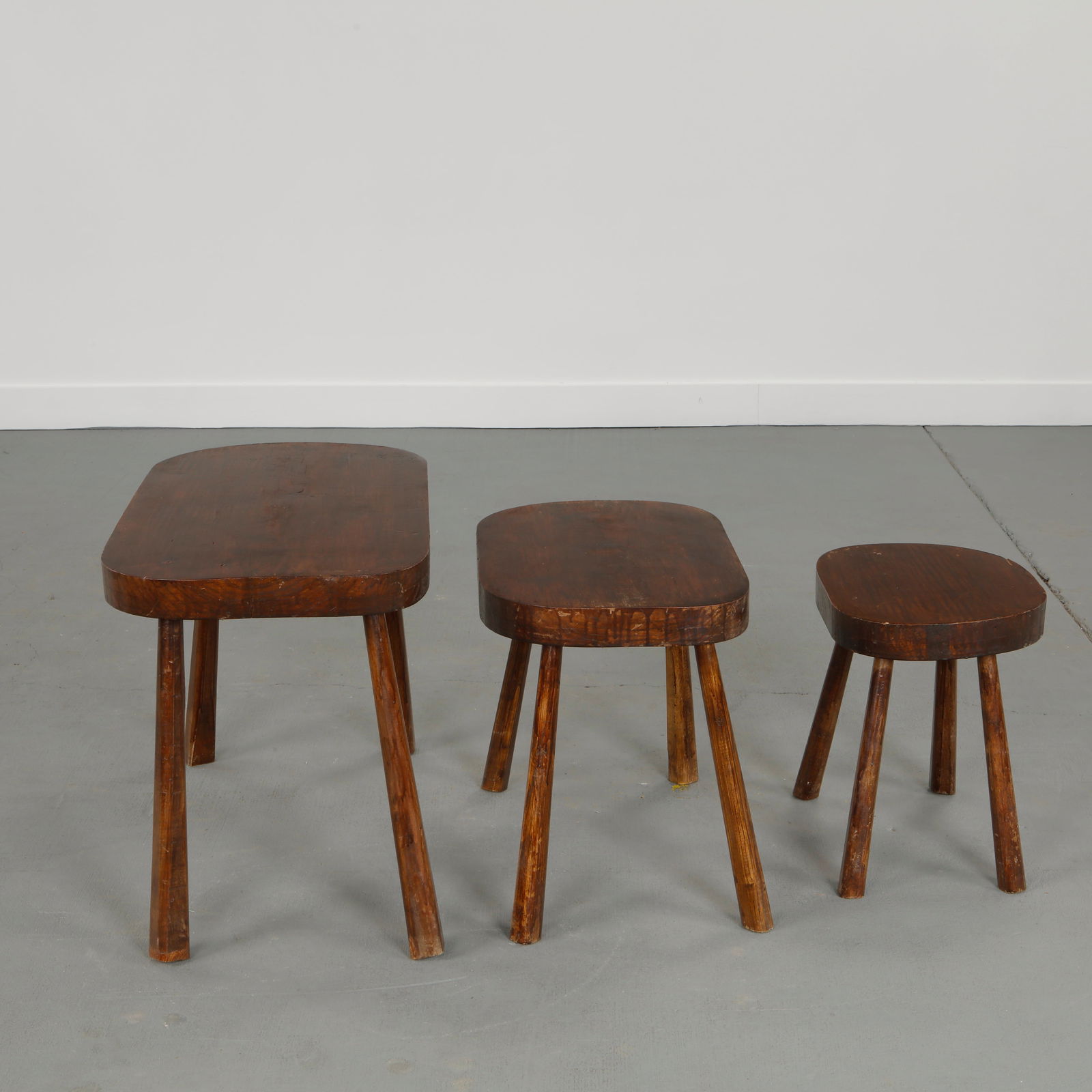 French Provincial, Graduated Set of Three Nesting Coffee Tables, 1960s (1 of 16)