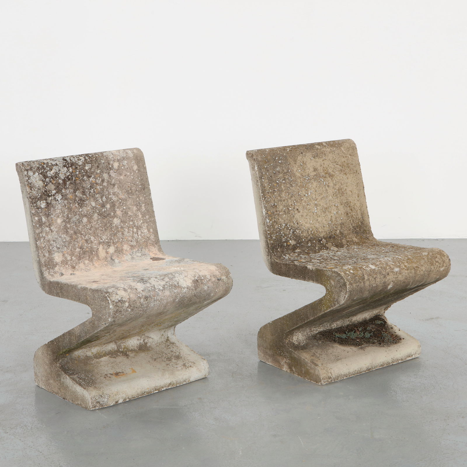 Pair of Zig Zag Concrete Chairs, 1960s (1 of 12)