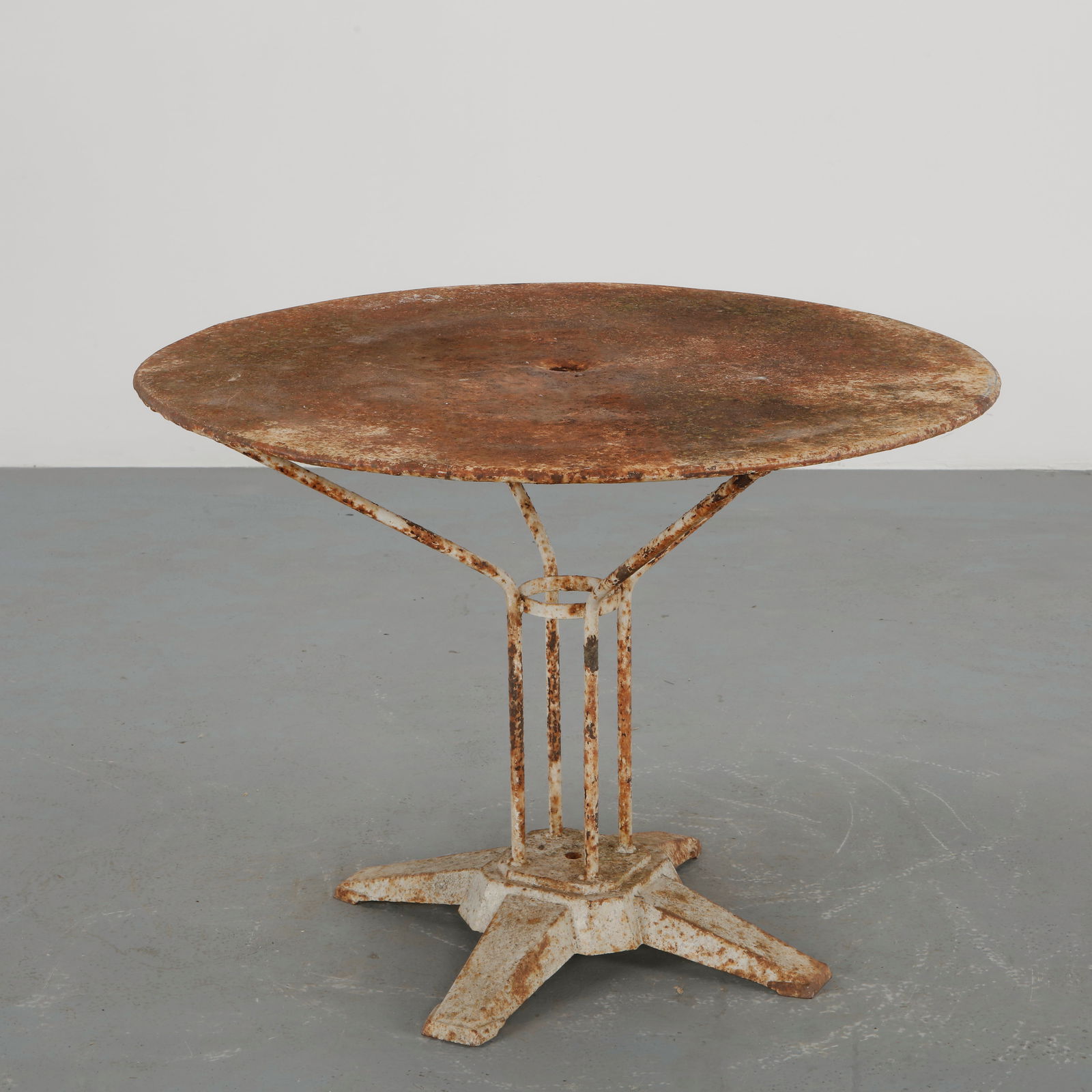 French Industrial Pedestal Garden Table, 1930s (1 of 13)