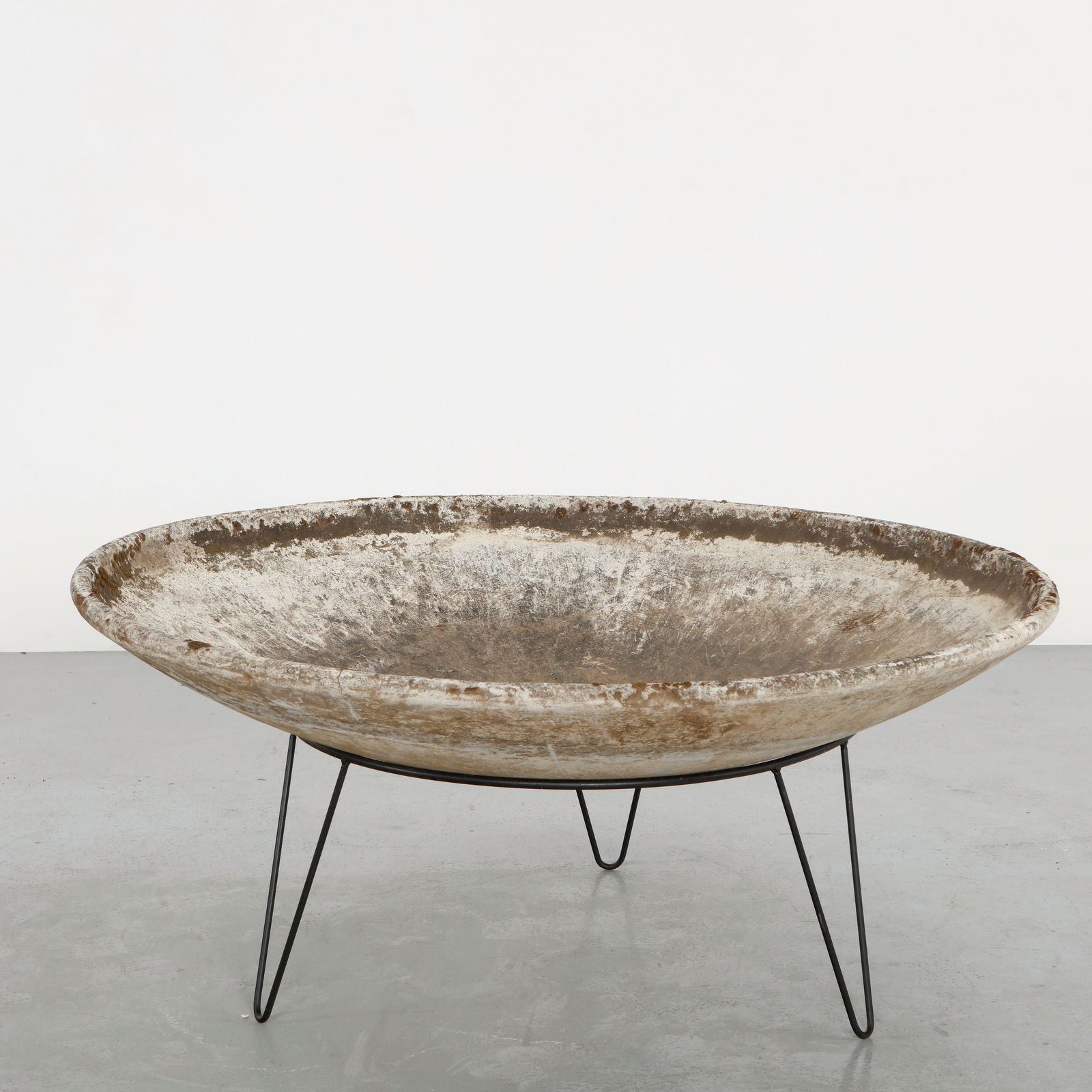 Willy Guhl, Monumental Bowl Planters on Stands, 1960s: Large round planter by Swiss designer Willy Guhl for Eternit, showcasing a magnificent aged patina across its fiber cement surface. The generous bowl form rests on its original concrete stand, creatin