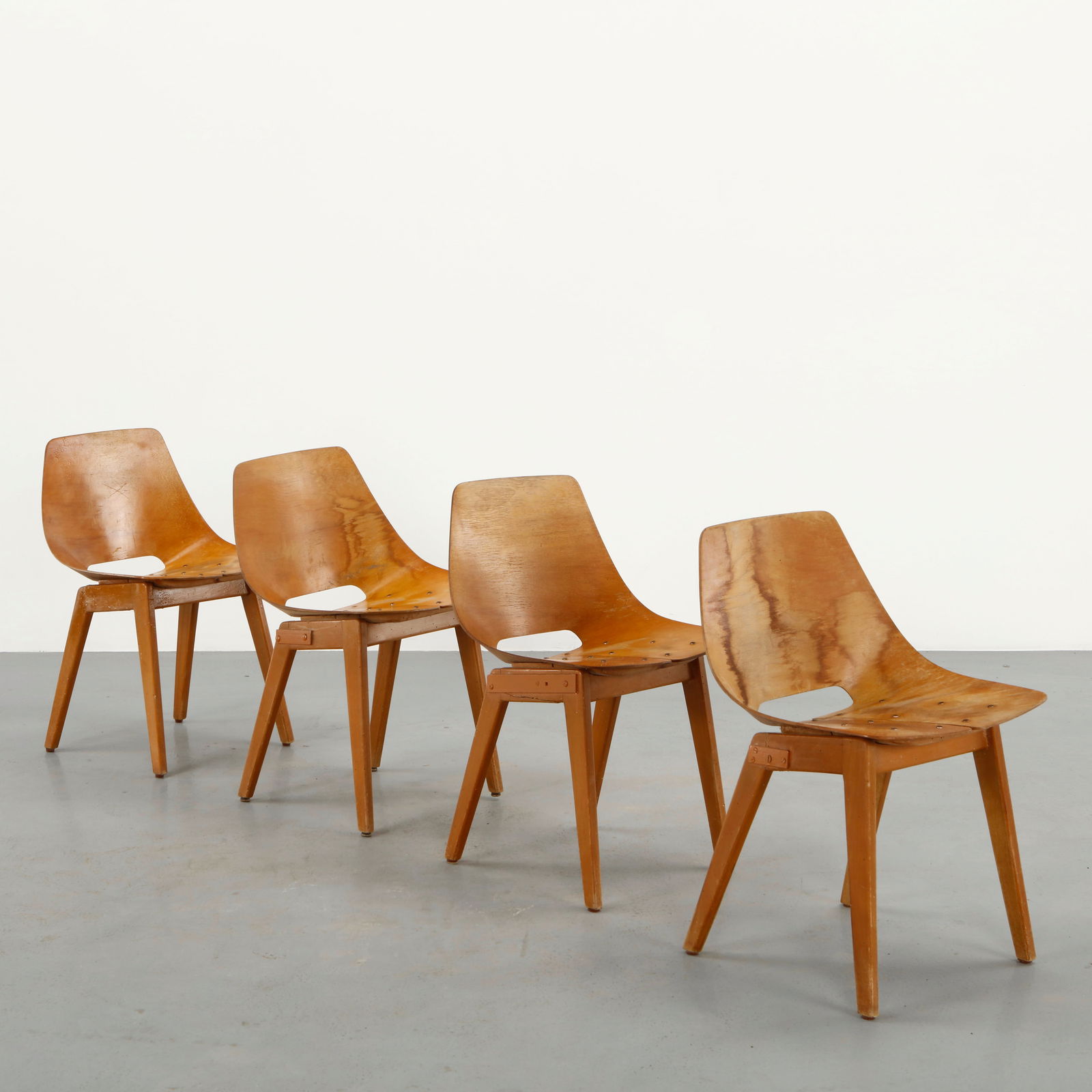 Pierre Guariche, Set of 4 Tonneau Wood Chairs, 1960s (1 of 20)