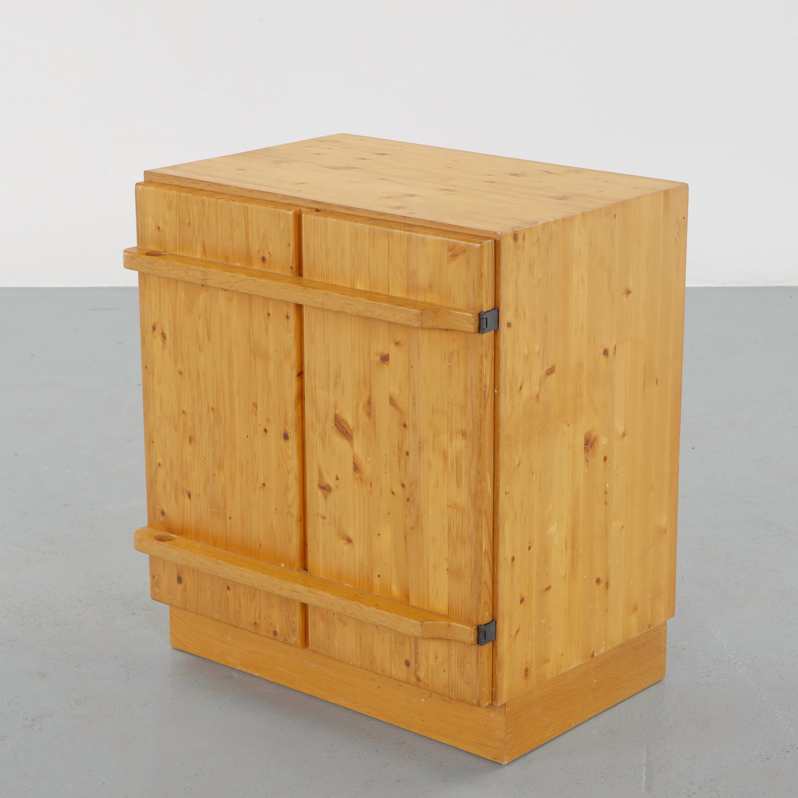 Pine Chest of Drawers in the style of Charlotte Perriand, 1960s (1 of 14)