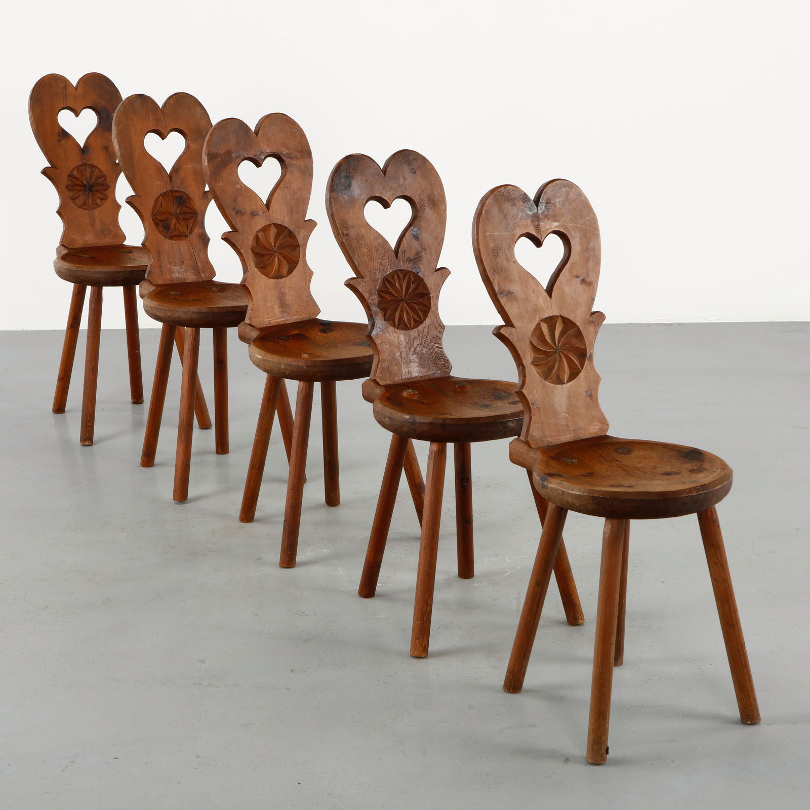 Set of Five Carved Heart Back Chairs, 1950s (1 of 20)