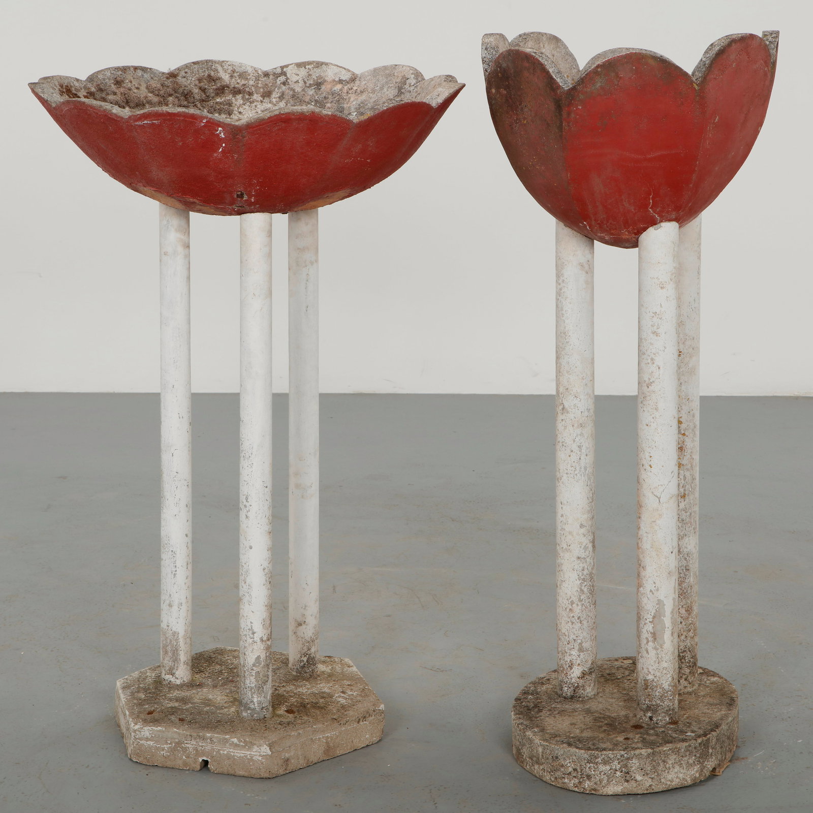 Wily Guhl, Pair of Monumental Tulip Concrete Planters, 1960s: Executed in painted fiber cement, these rare elevated tulip form planters exemplify Guhl sculptural approach to outdoor design. Their flared organic silhouettes rest on slender supports, creating a st
