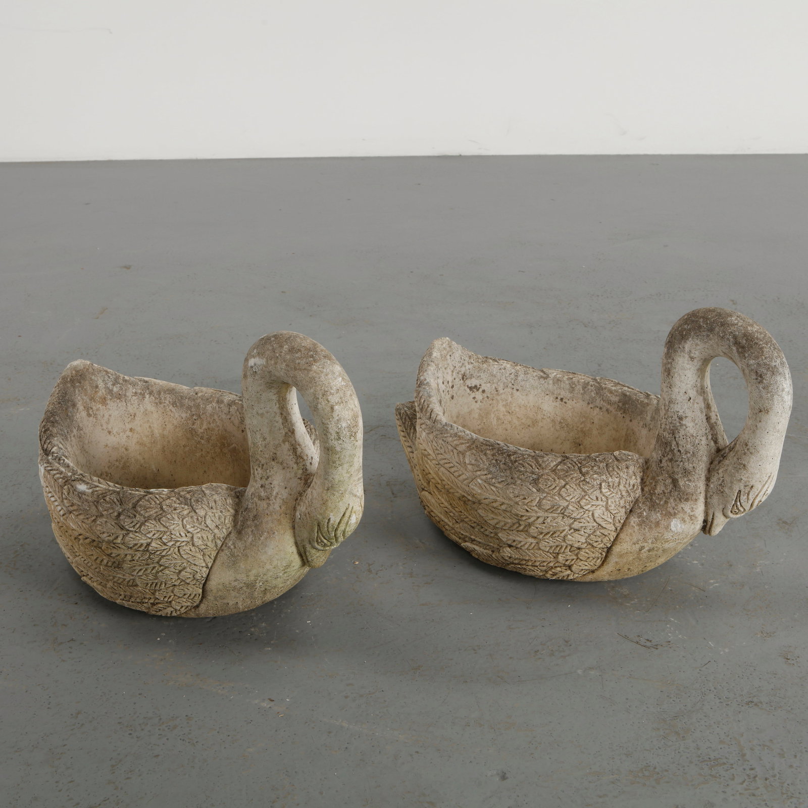 Pair of Concrete Swan Planters, 1960s (1 of 14)