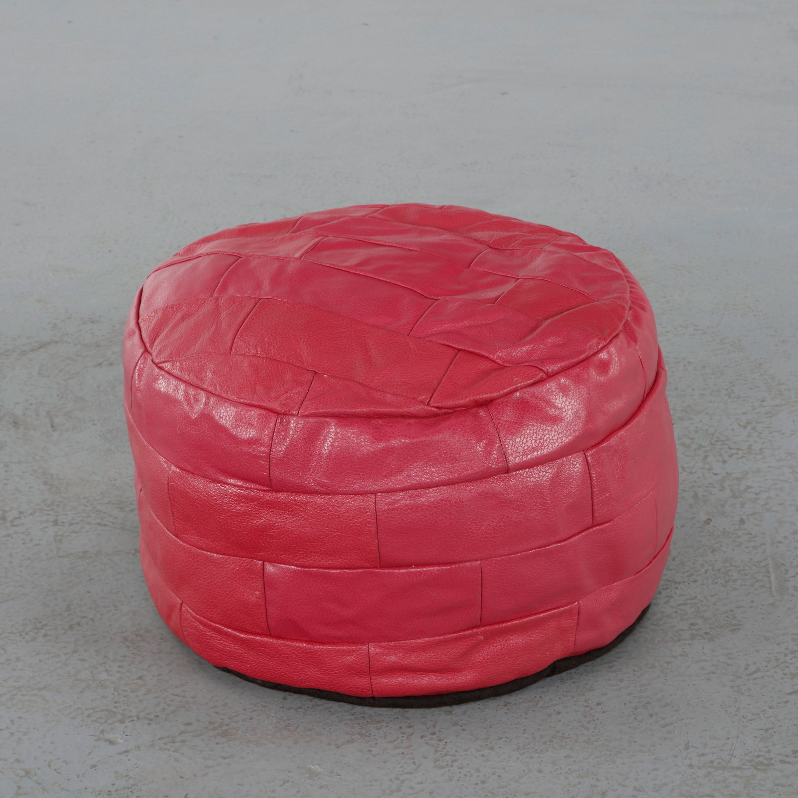 De Sede, Vibrant Pink Leather Ottoman, 1960s (1 of 6)