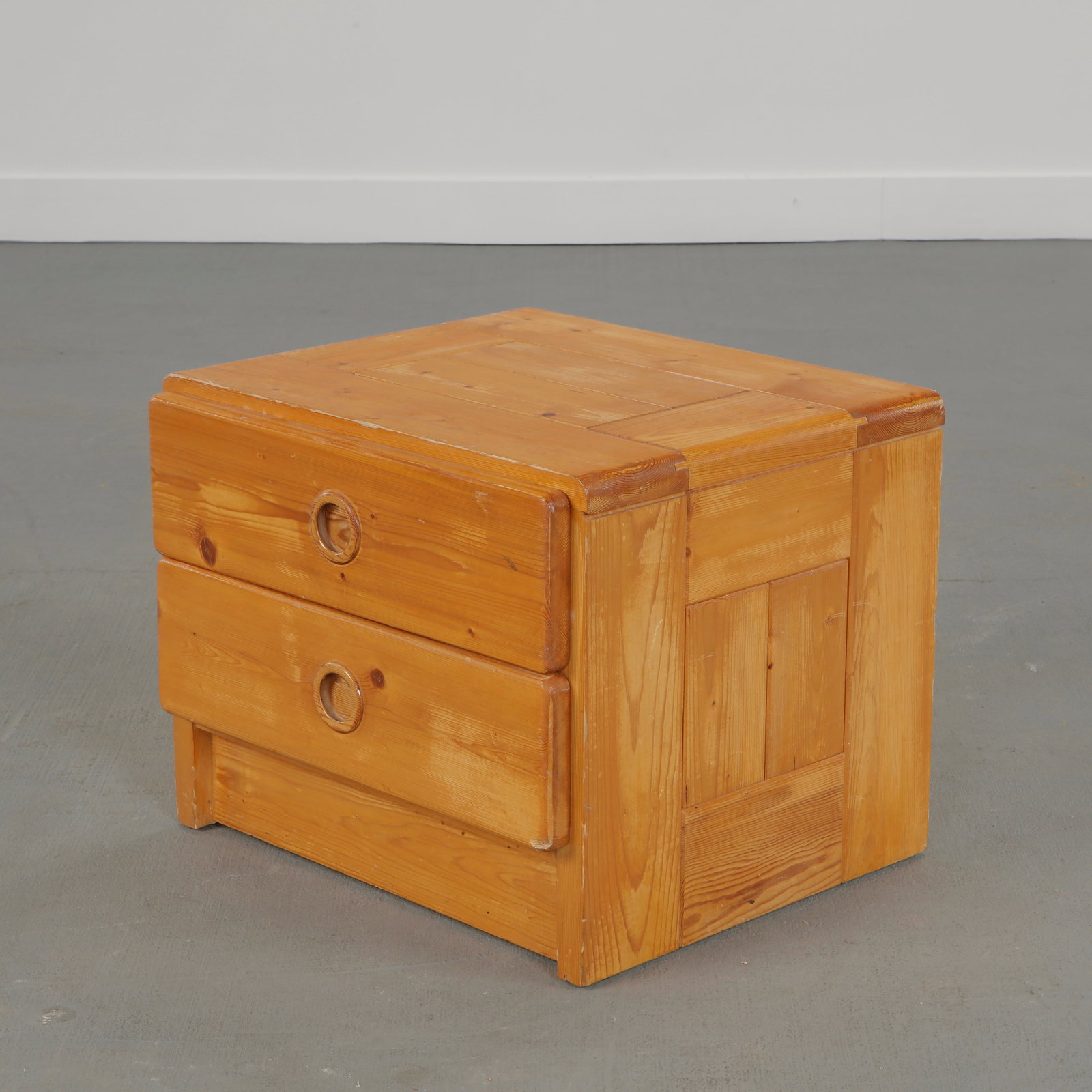 Charlotte Perriand for Les Arcs 1600, Pine Nightstand, 1960s (1 of 15)