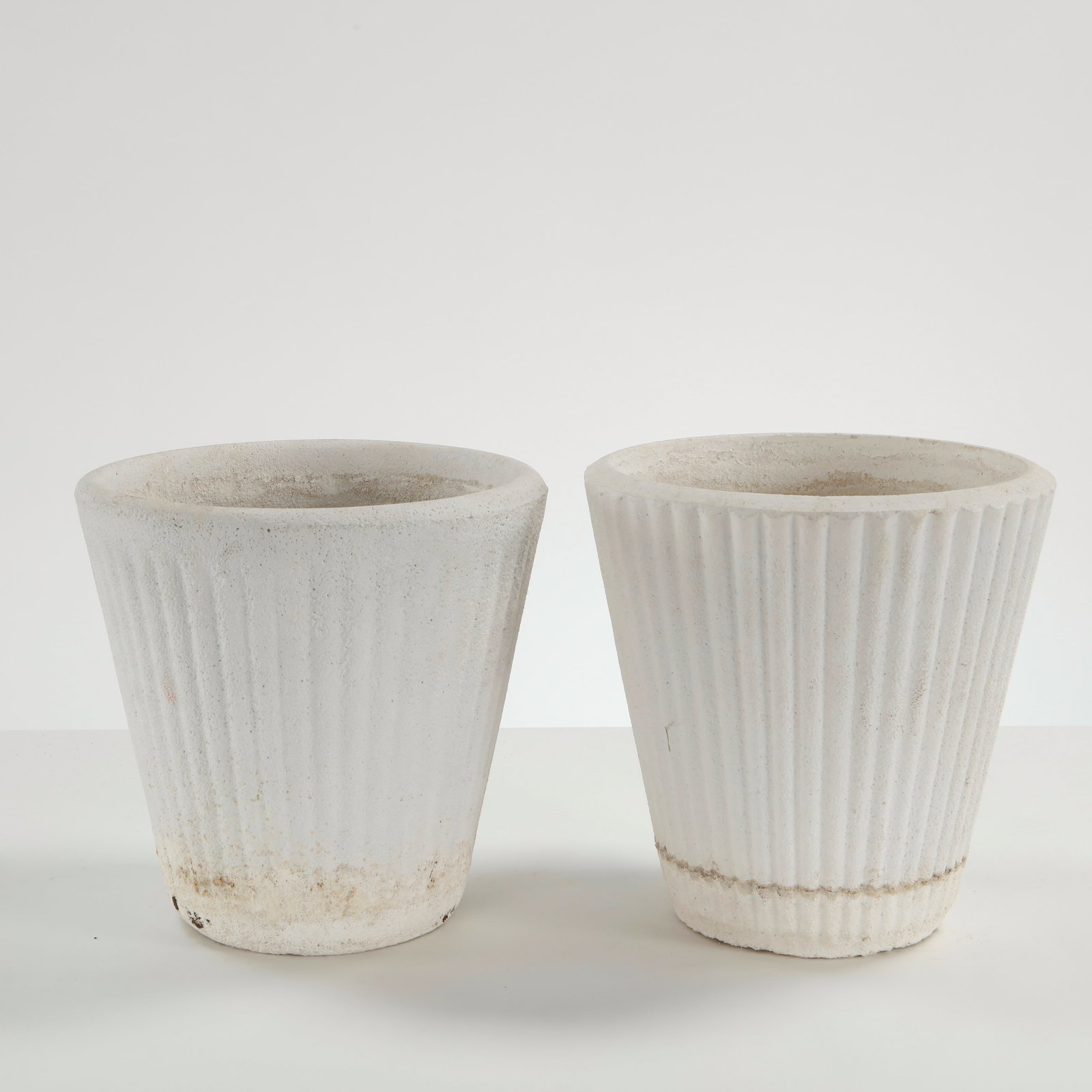 Pair of White Stone Planters, 1960s (1 of 11)