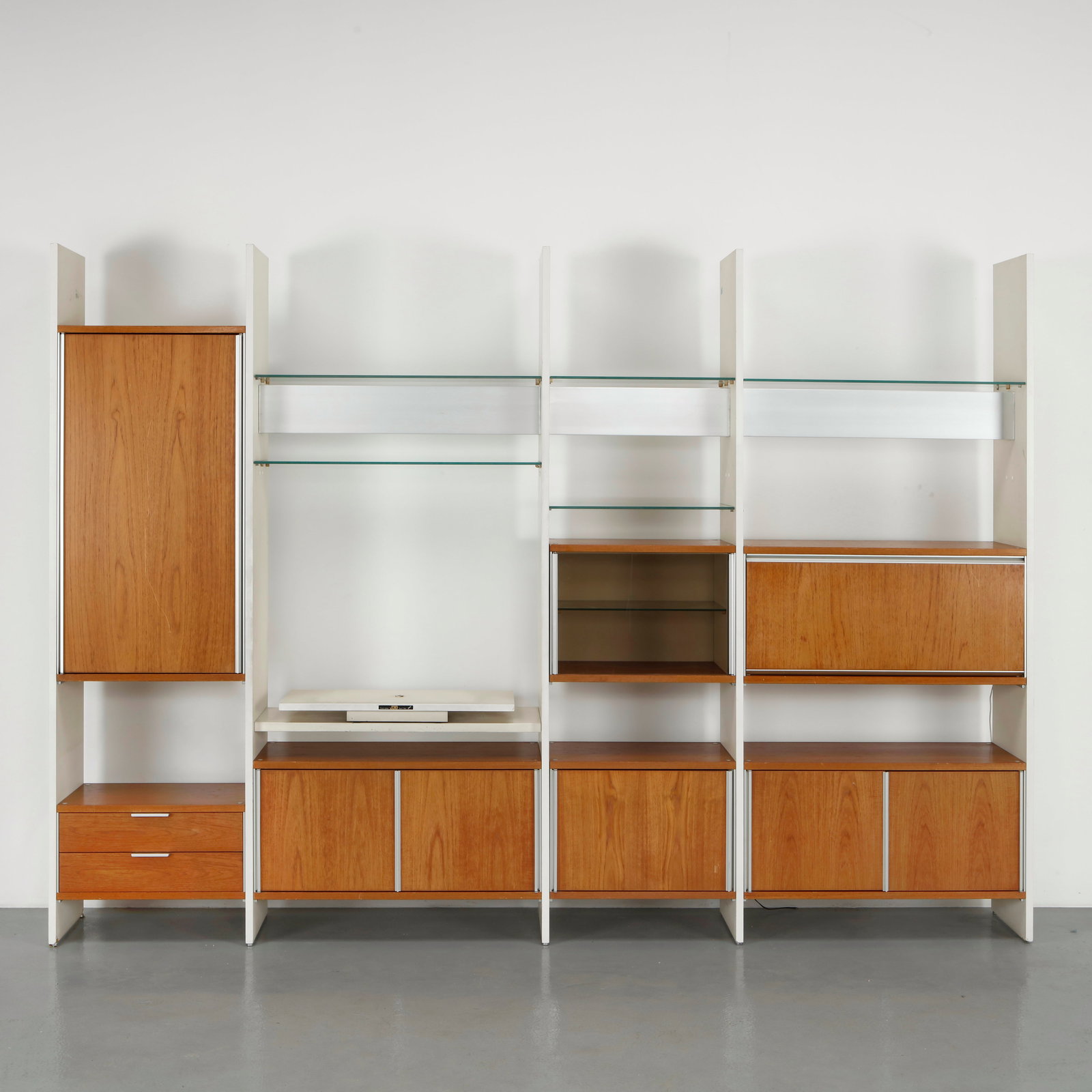 George Frydman, Wood Modular Wall Unit (1 of 20)