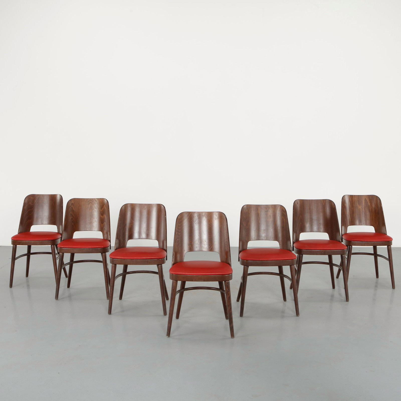 Oswald Haerdtl for Ton, set of Seven No. 515 Dining Chairs, 1960s (1 of 20)