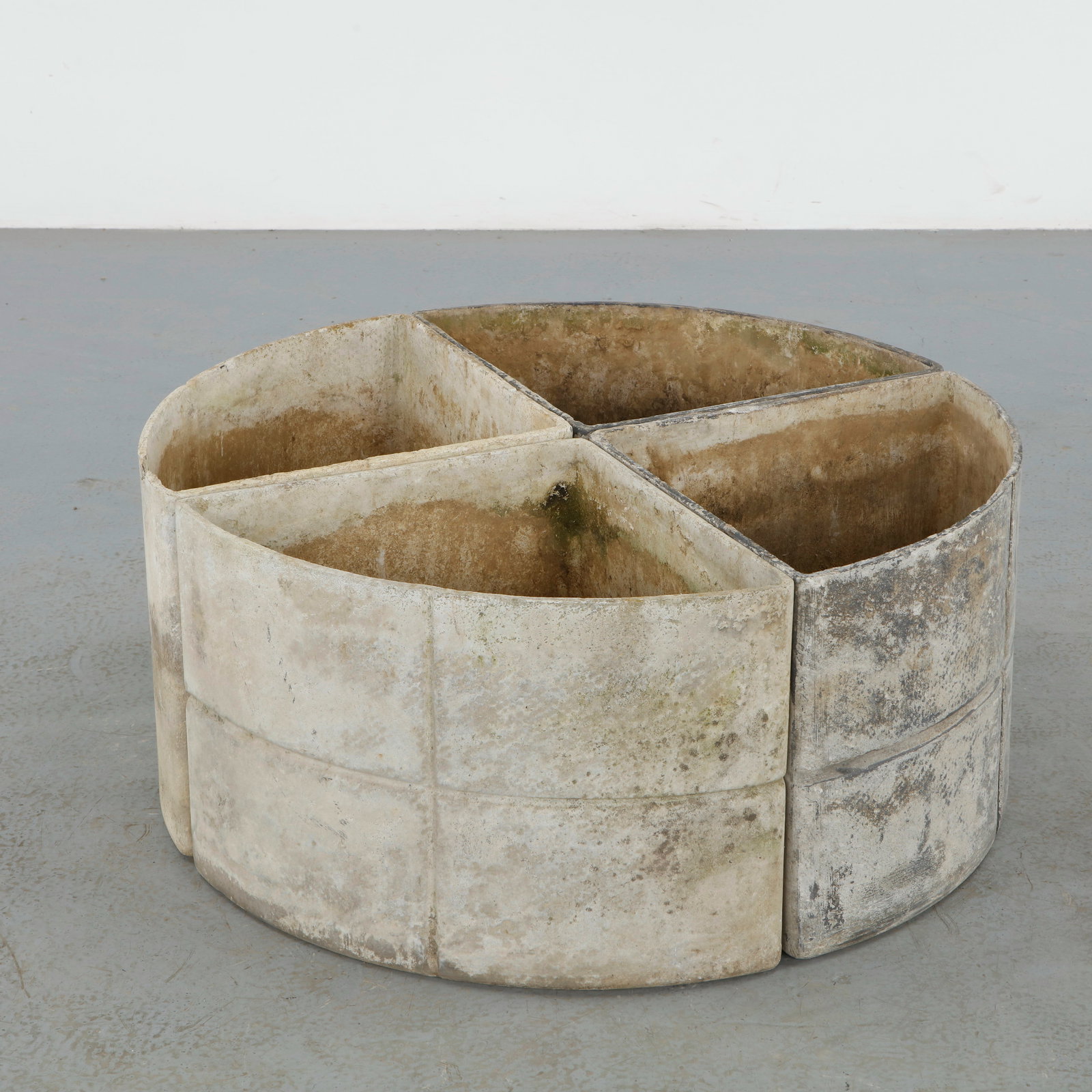 Willy Guhl, Rare Set of Four Pie Piece Planters, 1960s (1 of 20)