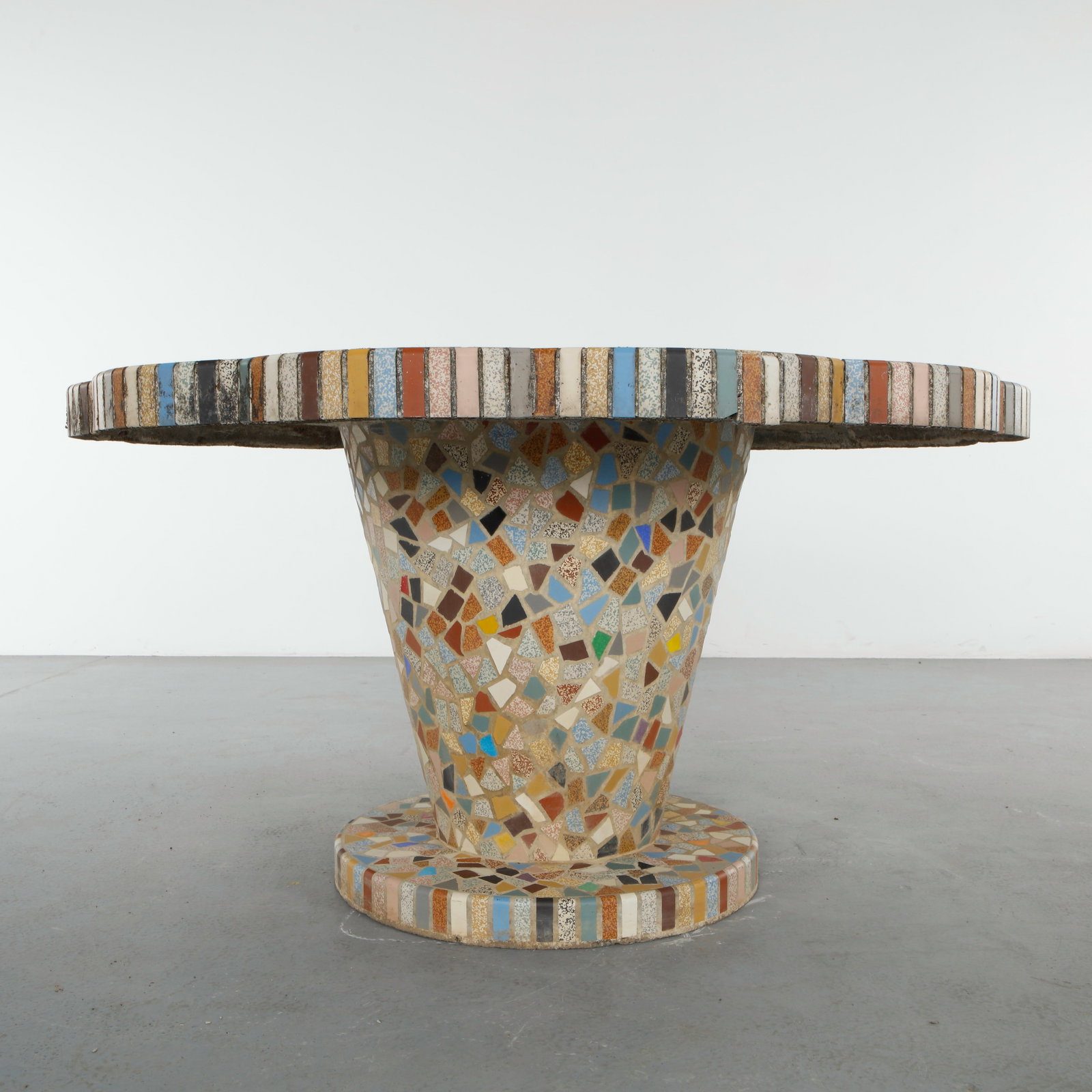 Scalloped Edge Mosaic Tile Dining Table, 1960s - 11