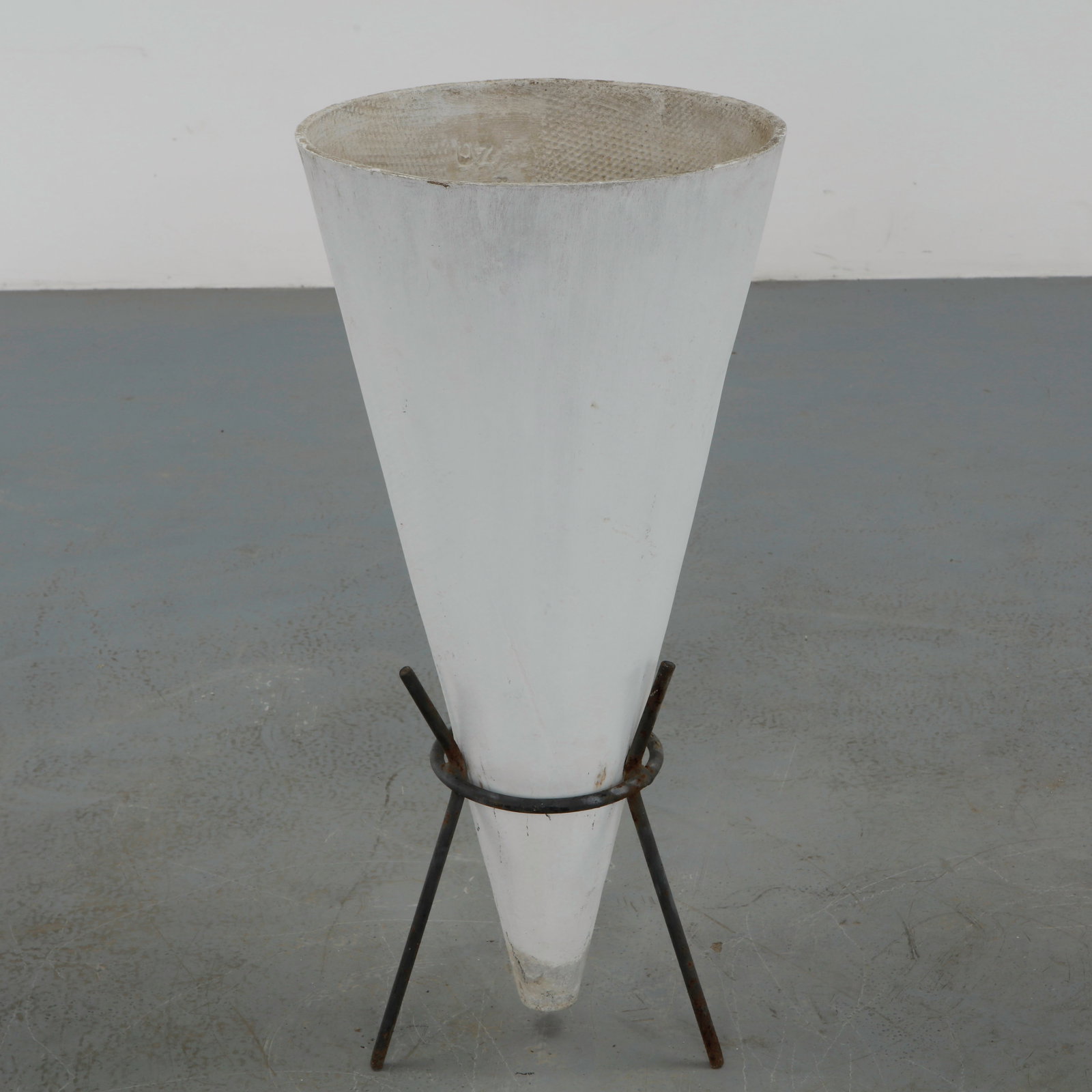 Willy Guhl, Conical Planter on Stand, 1960s (1 of 9)