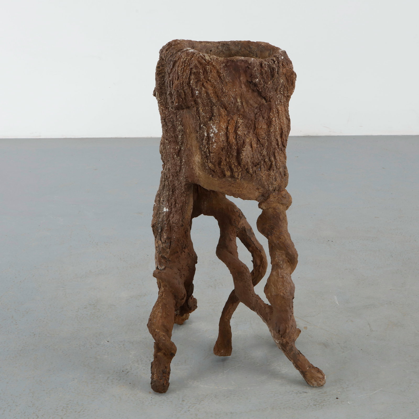Sculptural Faux Bois Planter (1 of 10)