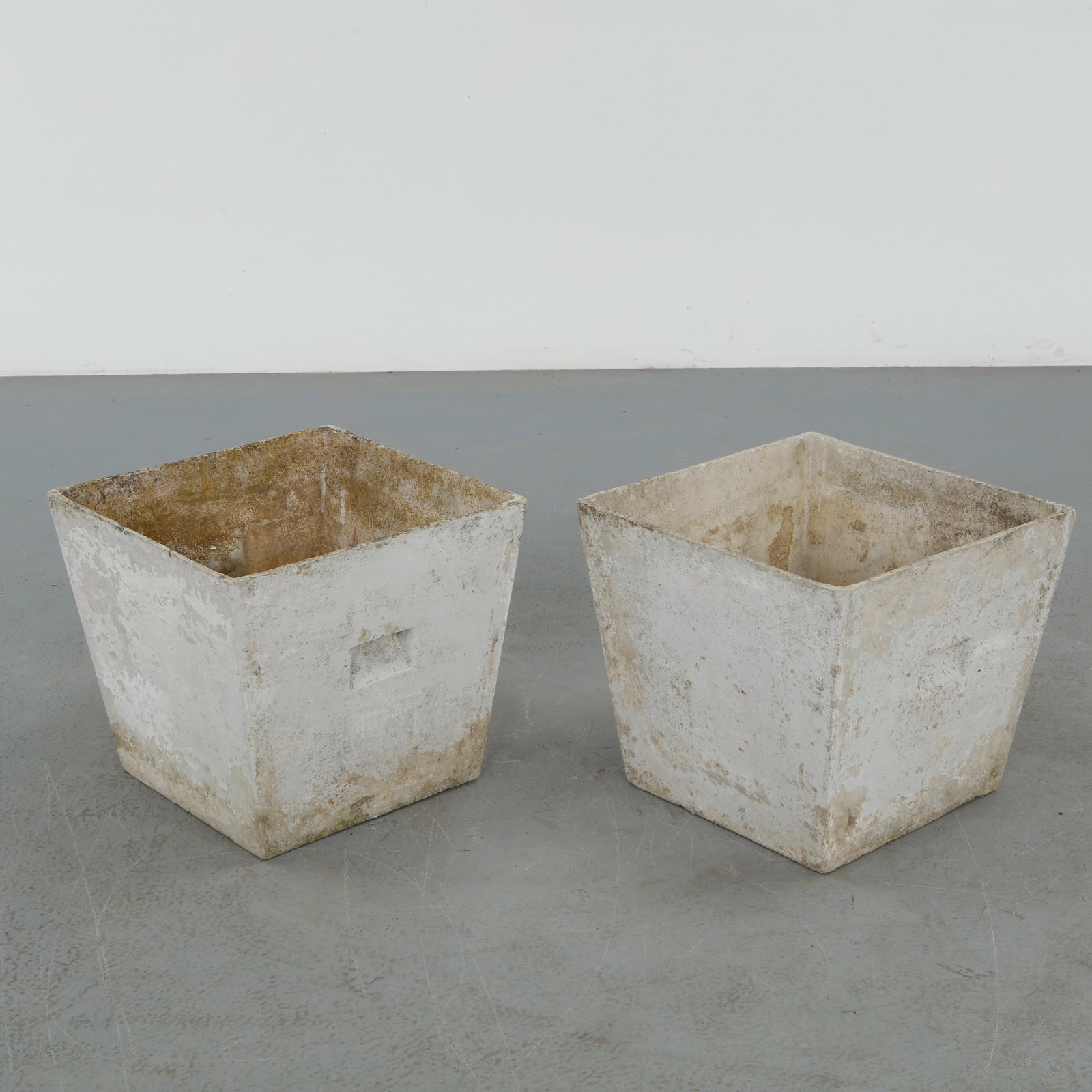 Willy Guhl, Pair of Large Graduated Square Planters, 1960s (1 of 14)